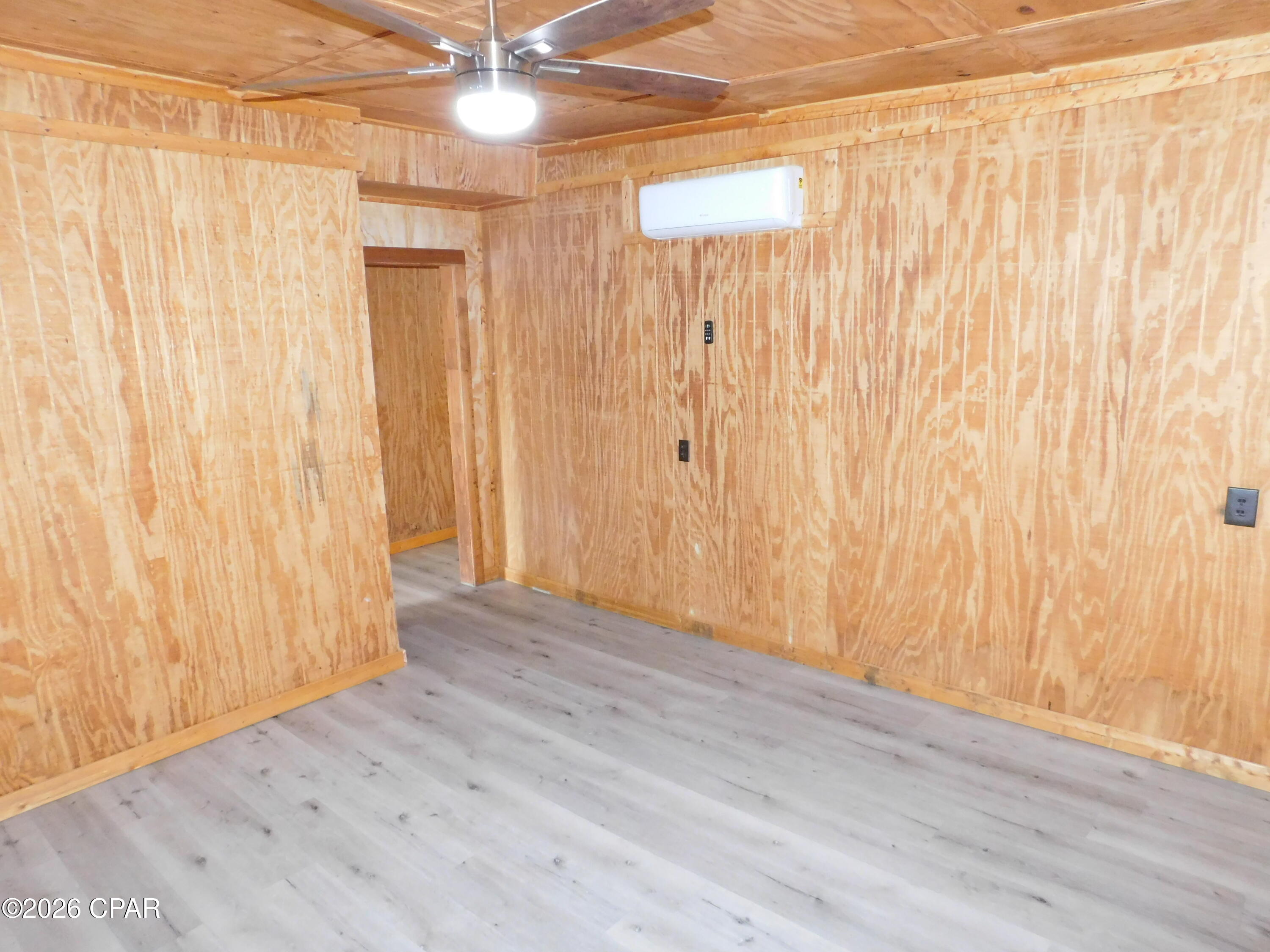 Green Hills - Commercial Sale