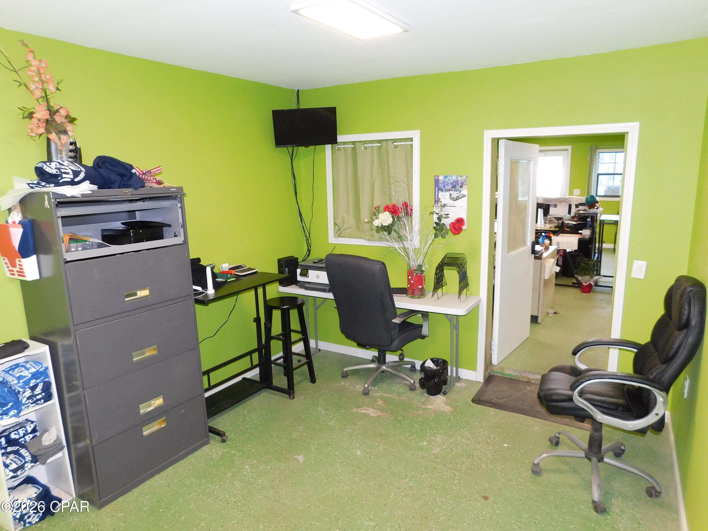 Green Hills - Commercial Sale