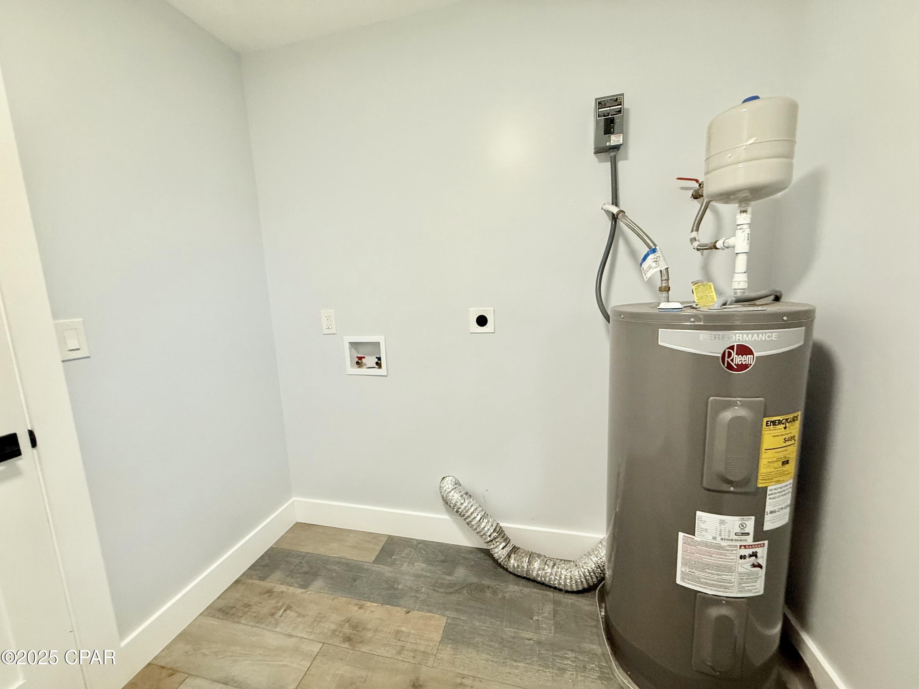 Hentz 1st Add Unit B - Residential