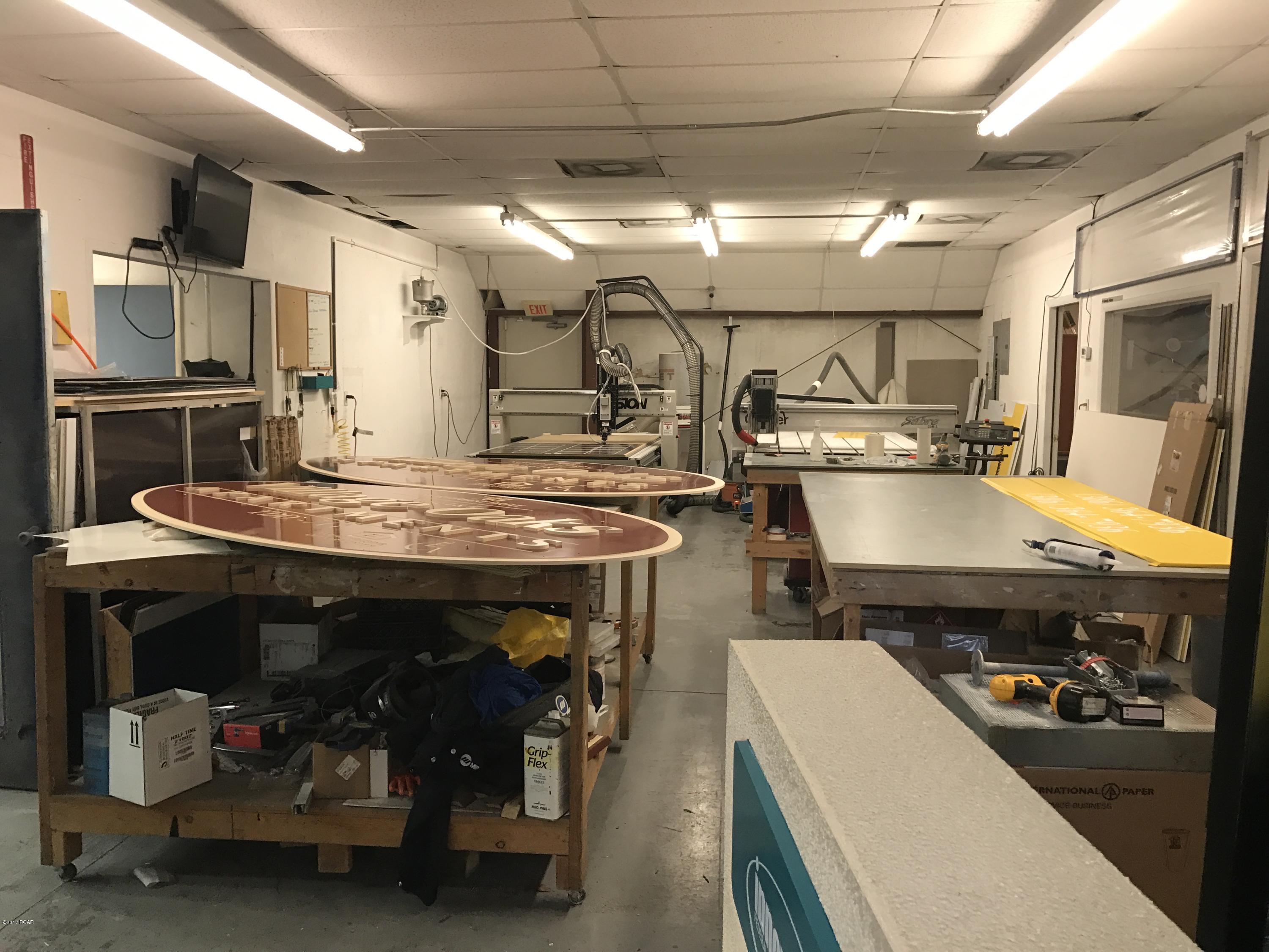 No Named Subdivision - Commercial Lease