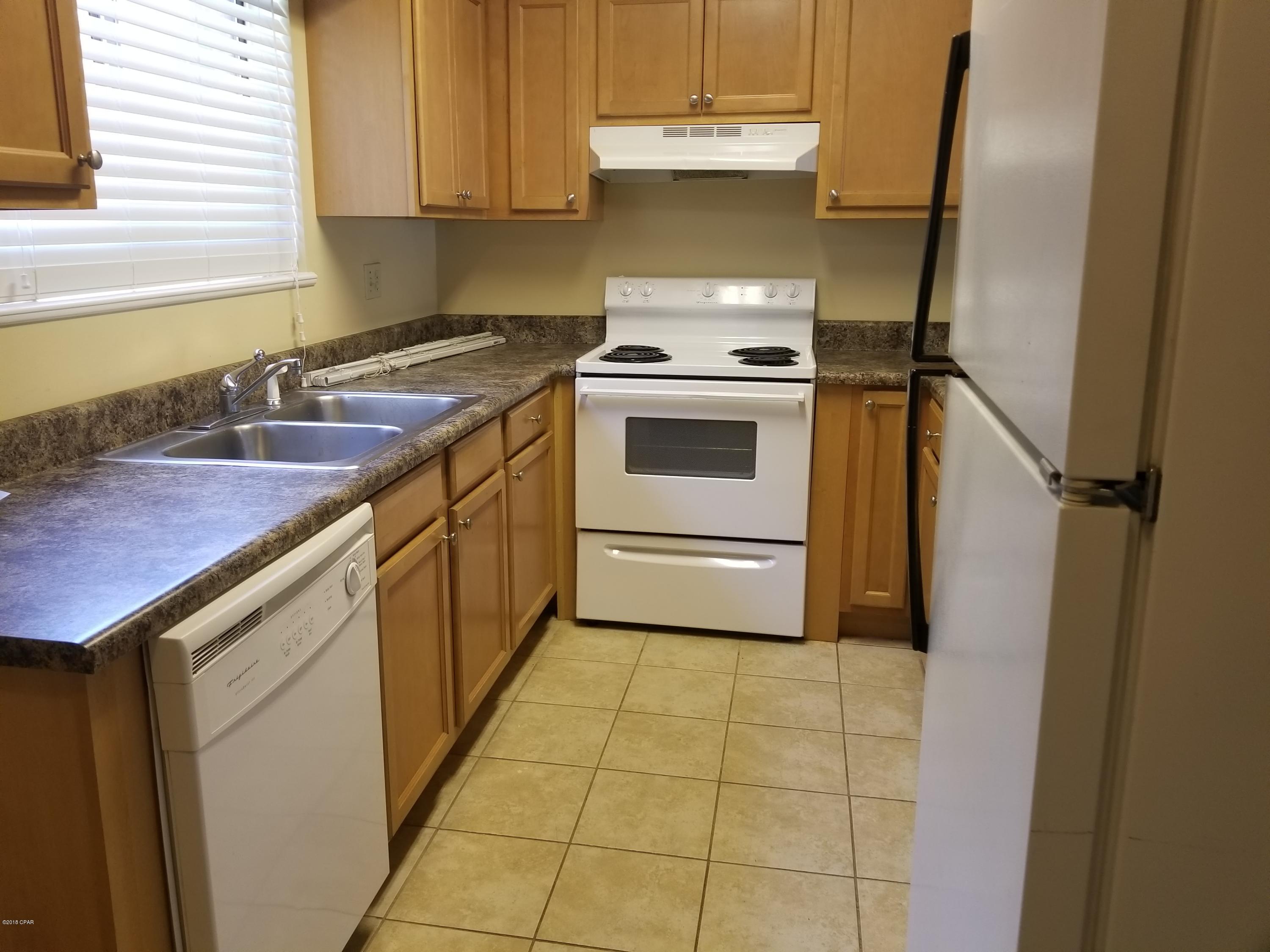 The Landings At Lake Caroline I - Residential Lease