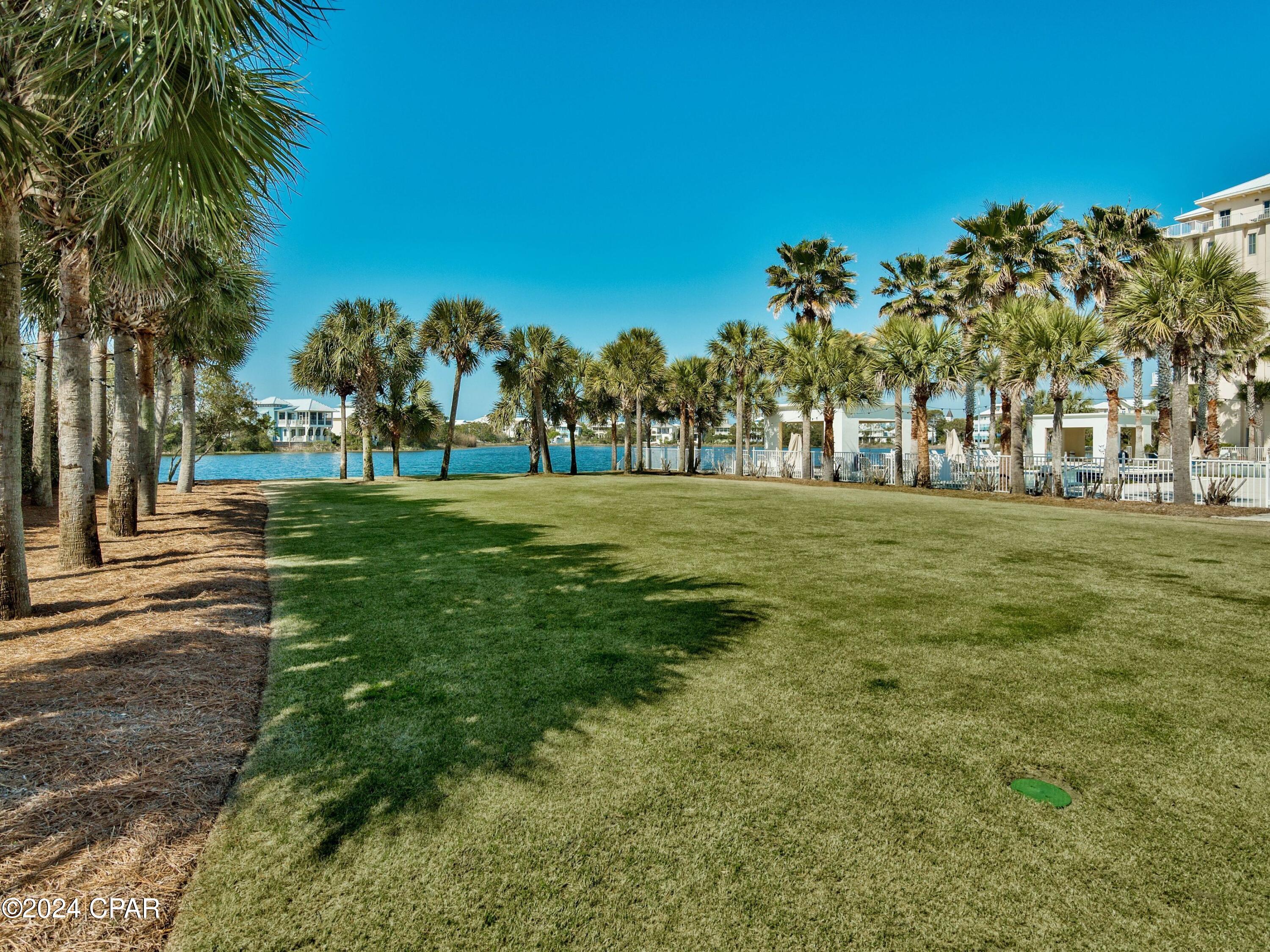 Carillon Beach Inn - Residential