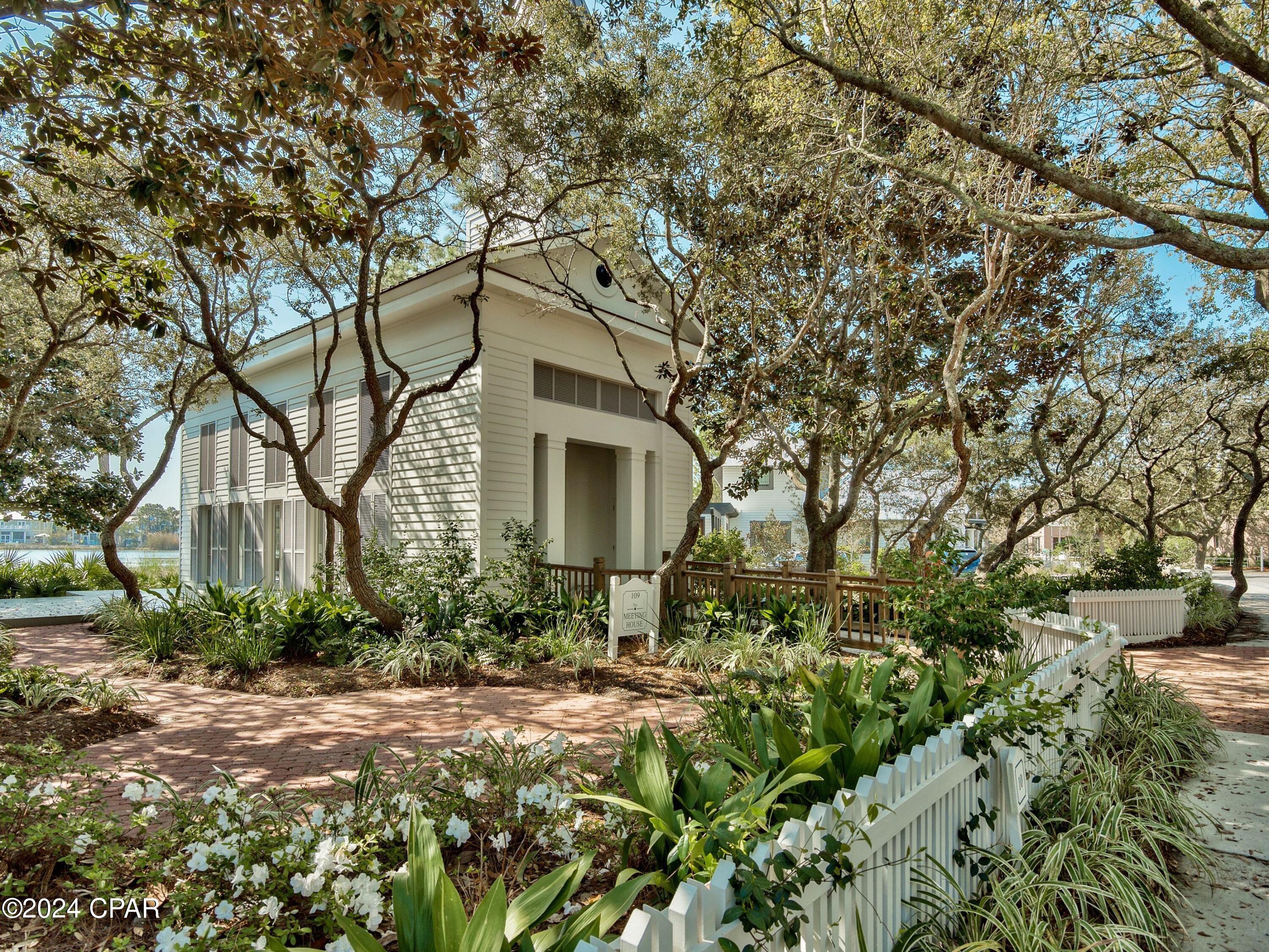 Carillon Beach Inn - Residential