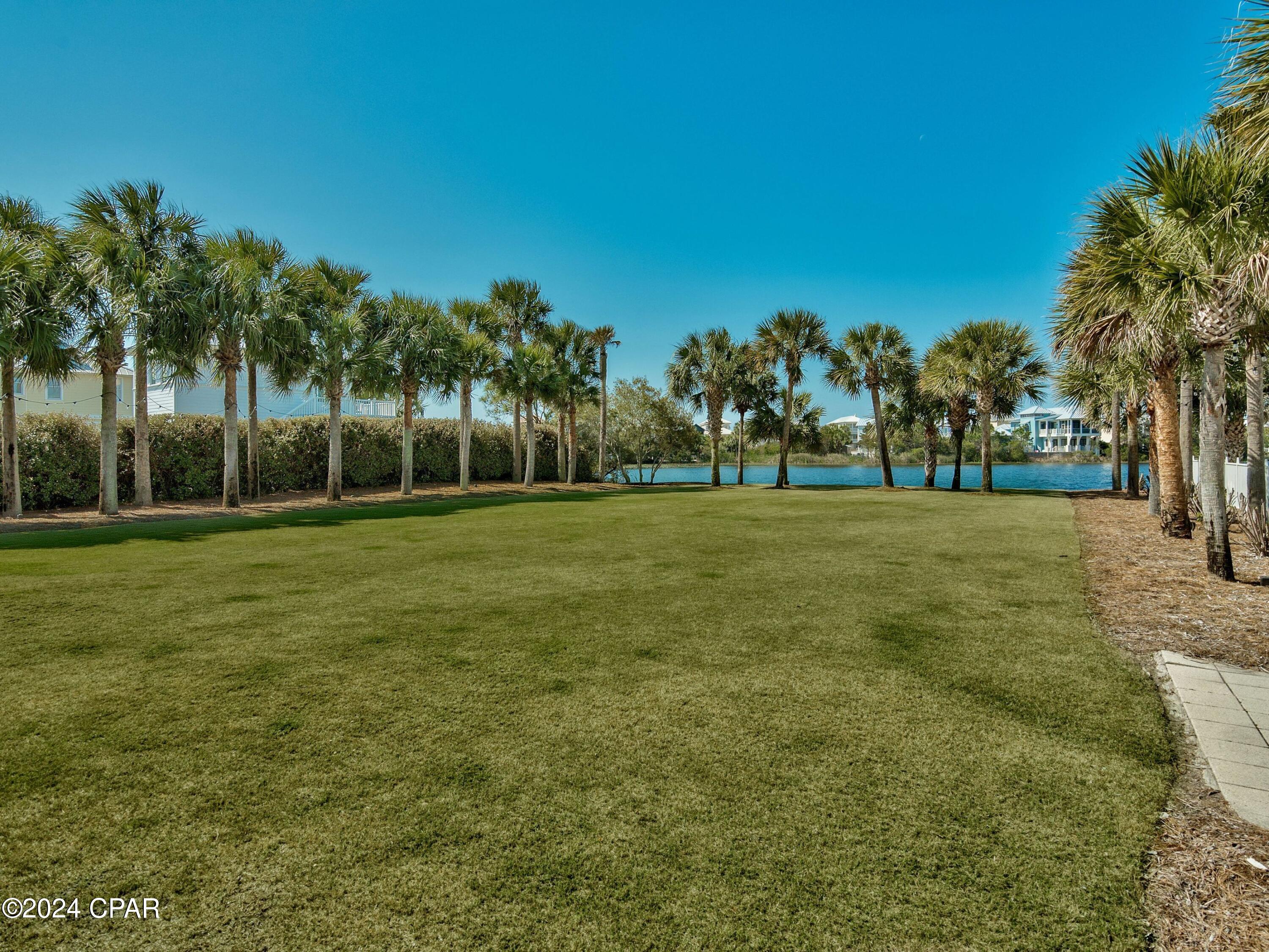 Carillon Beach Inn - Residential