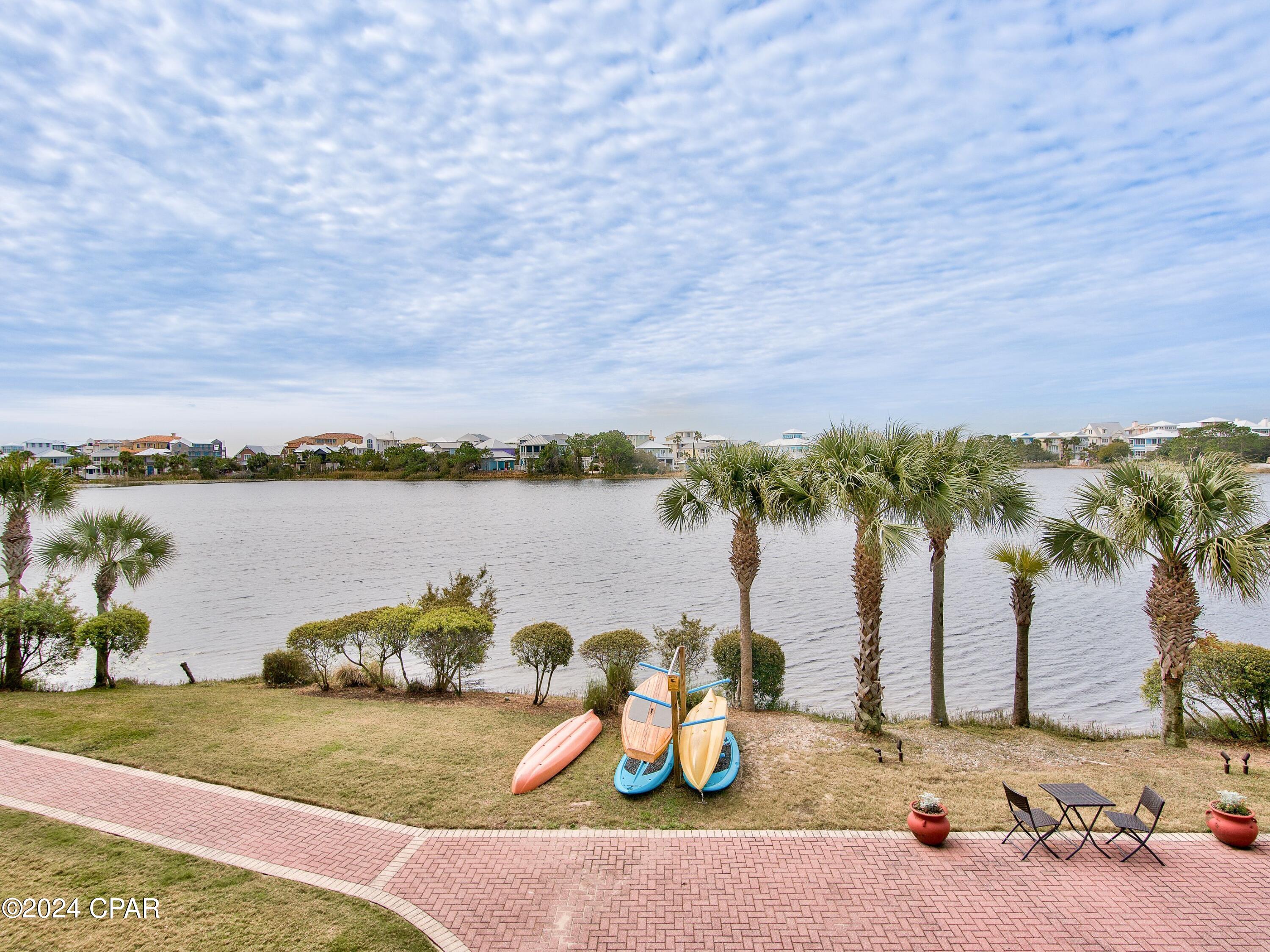 Carillon Beach Inn - Residential