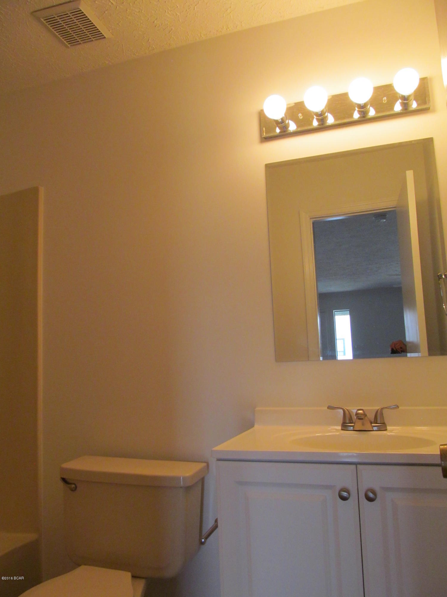 Greenwood Estates 1 - Residential Lease