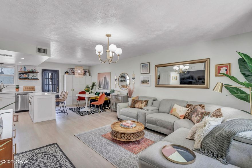 **BOHO Beach Dream** FULLY FURNISHED 2/1.5 Townhouse. New A/C, new LVP floors, new cabinets and a public beach access 1/2 a block away. Townhouse also has Google nest system. 



Short term rentals are allowed.