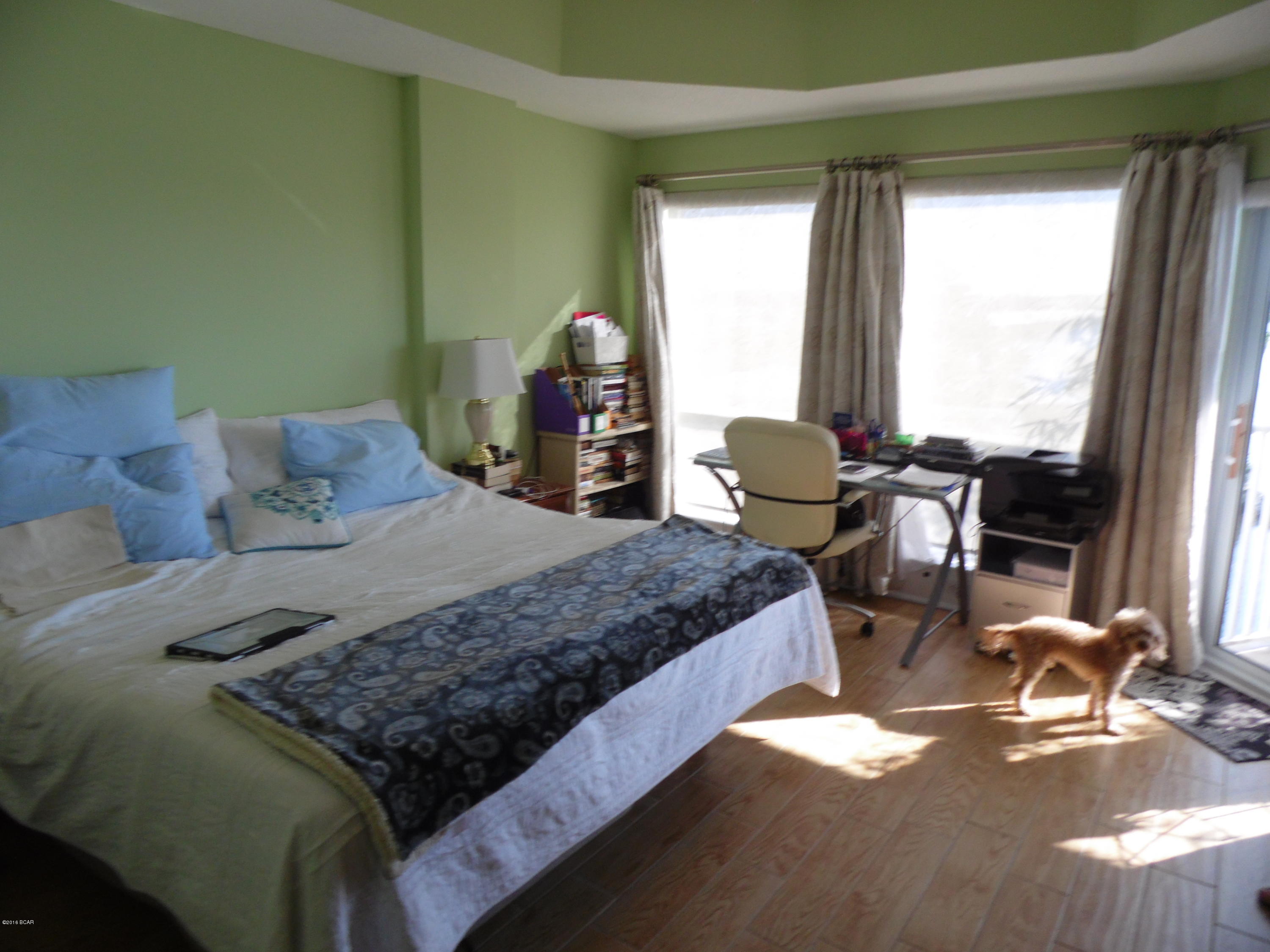 Marina Bay Condo - Residential