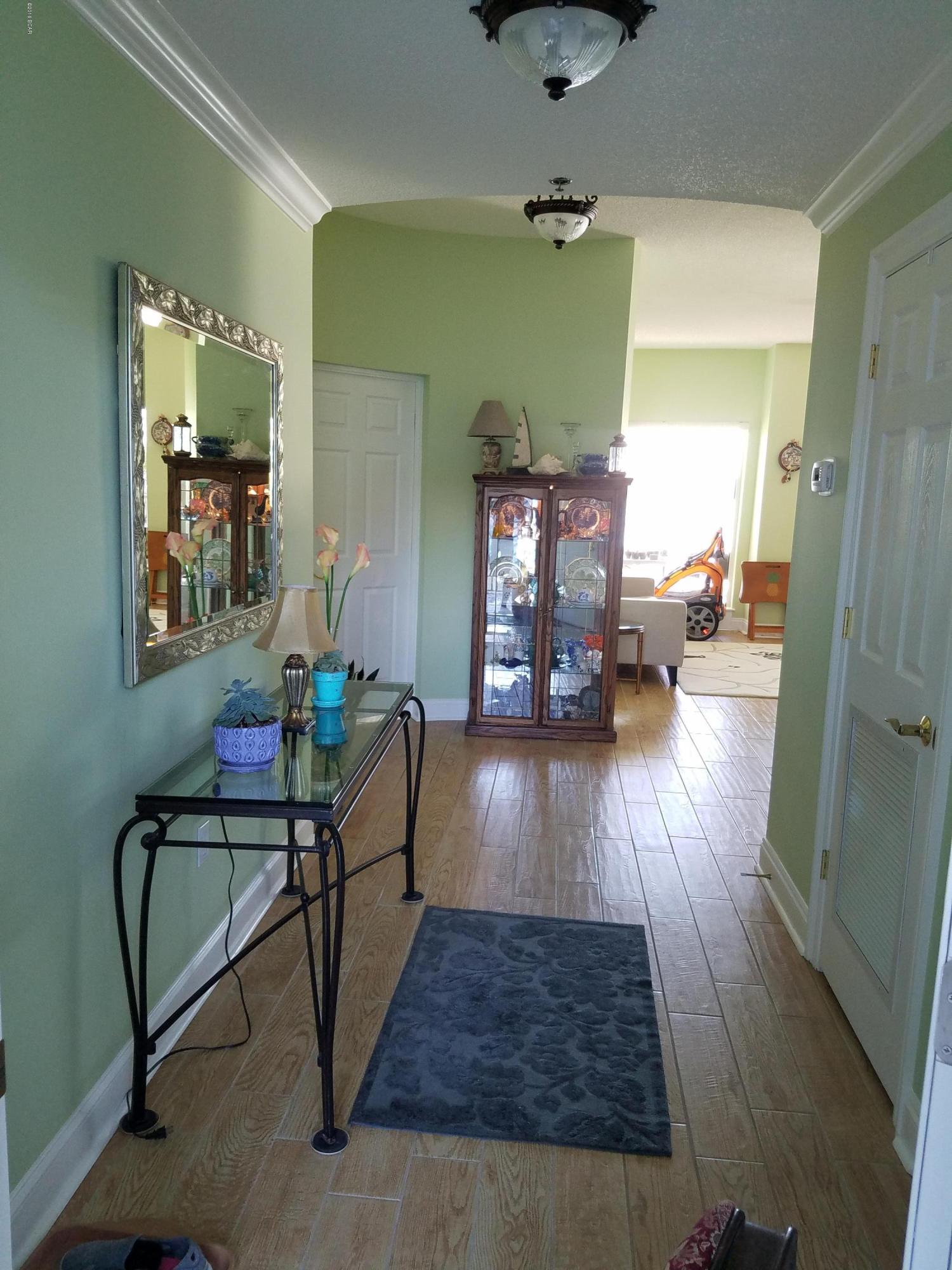 Marina Bay Condo - Residential