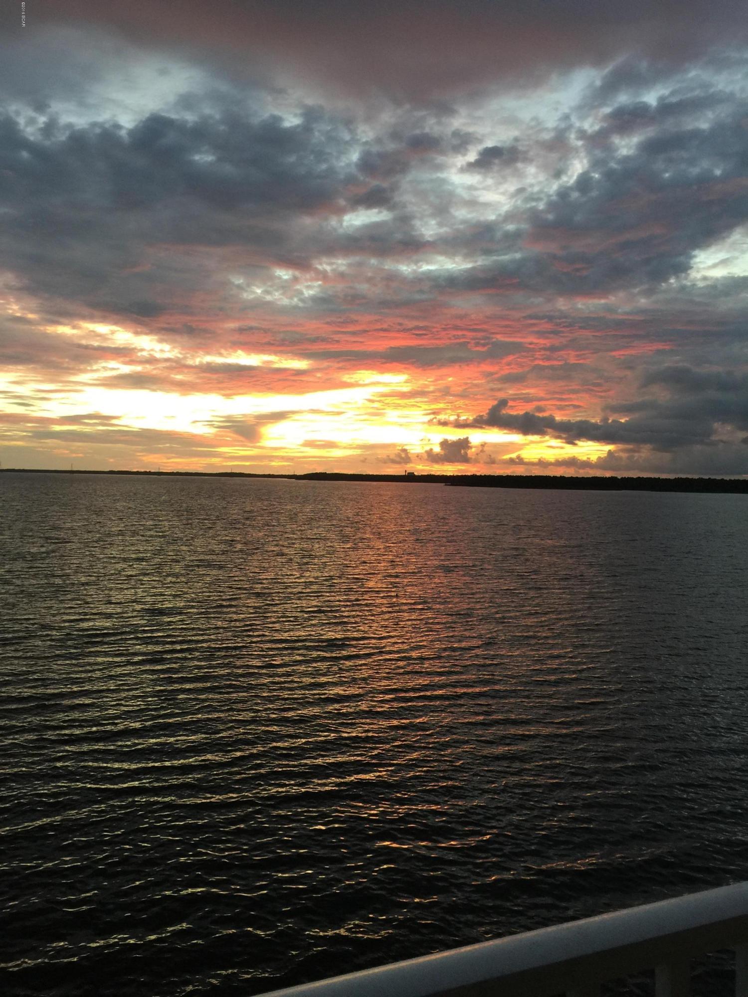 Marina Bay Condo - Residential