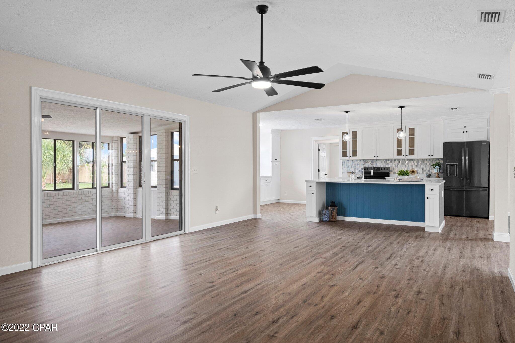 Pretty Bayou Island - Residential