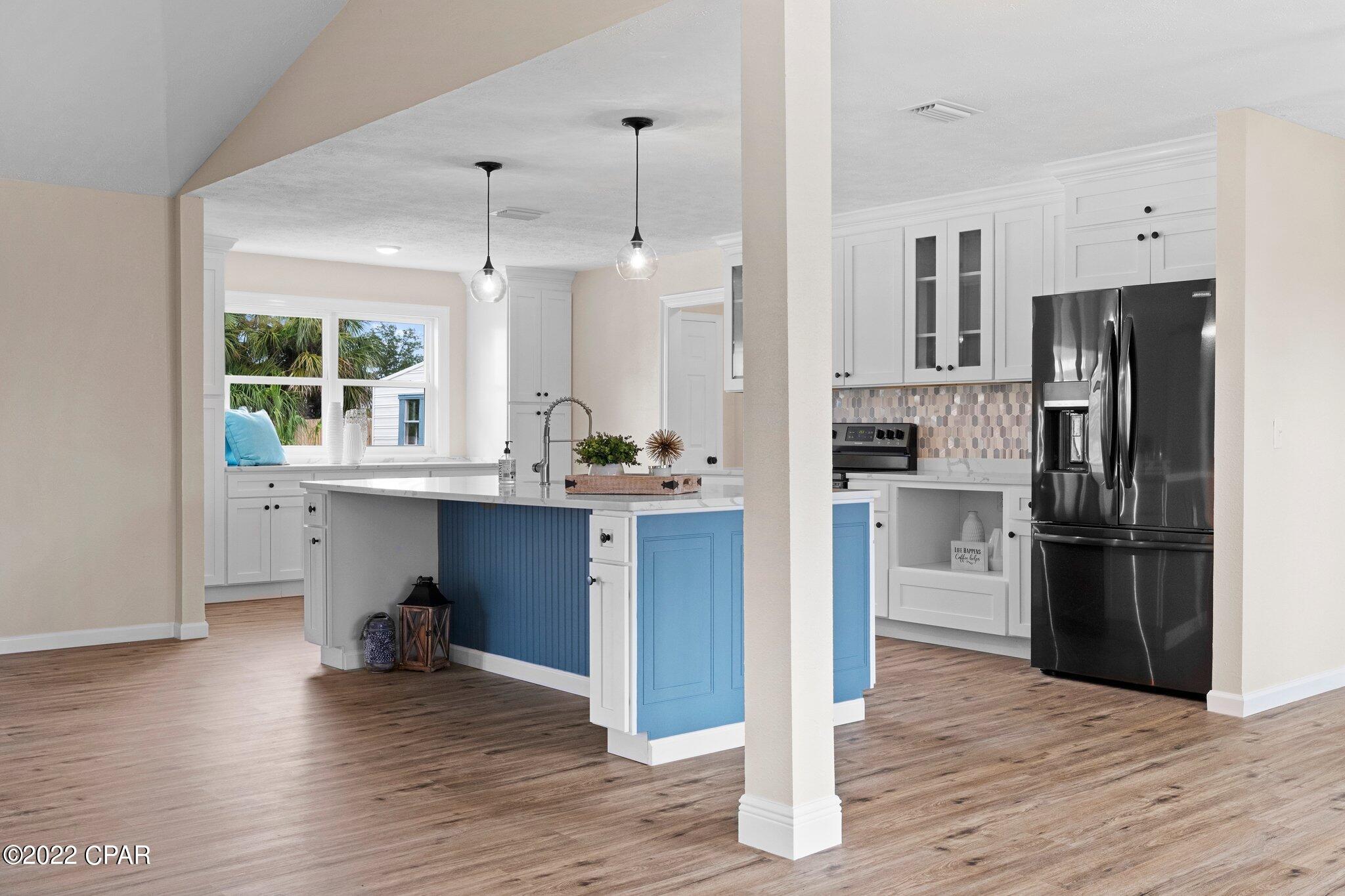 Pretty Bayou Island - Residential