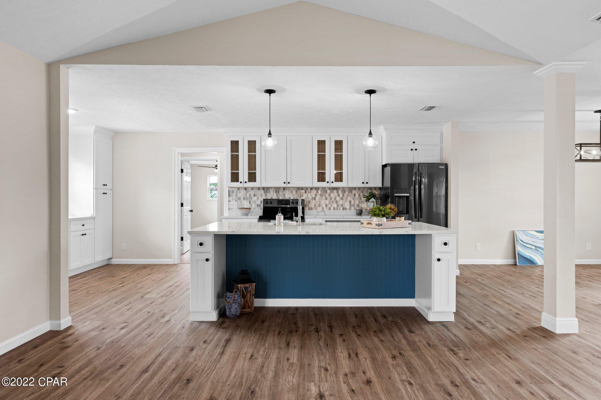 Pretty Bayou Island - Residential