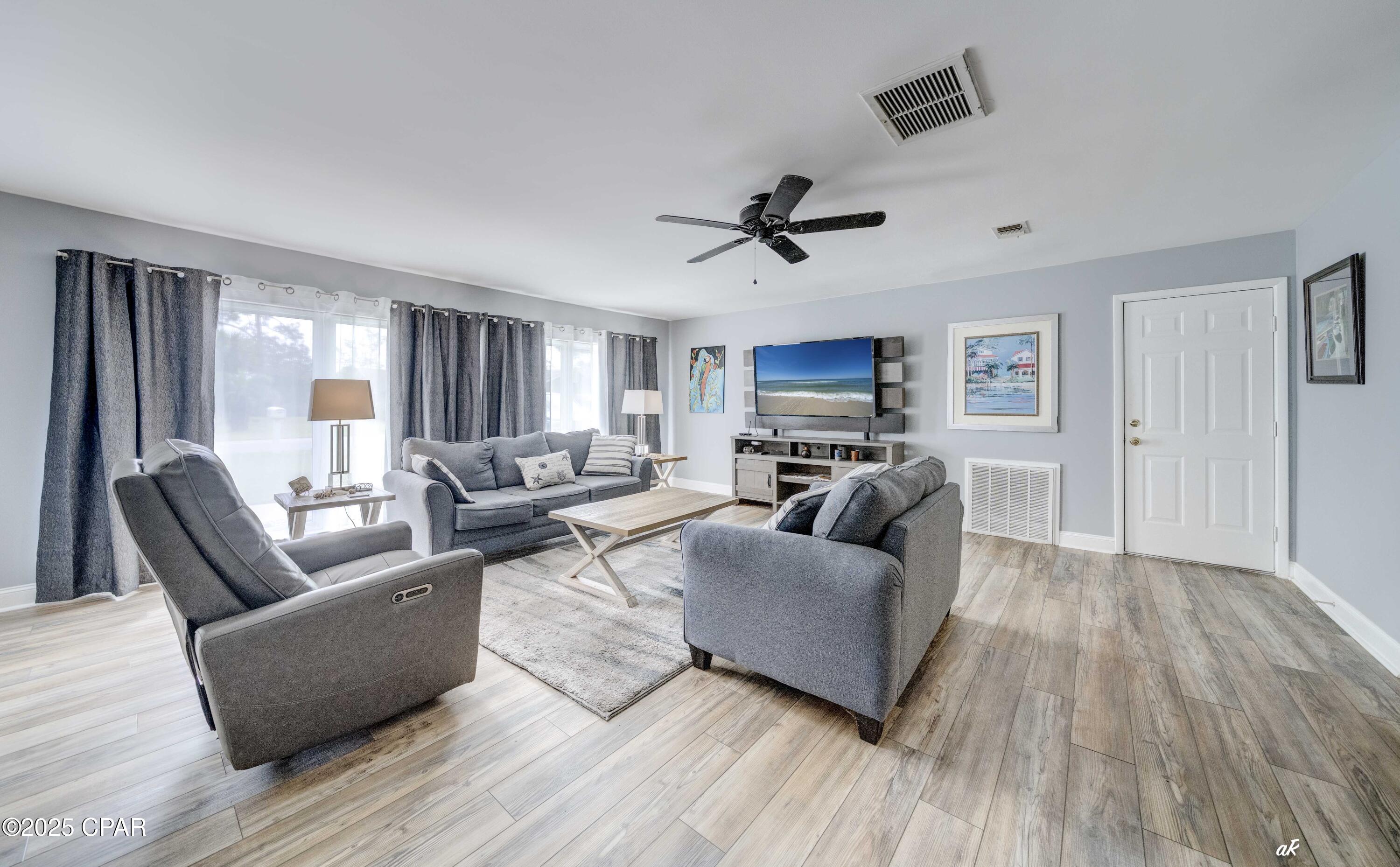 Colony Club - Residential