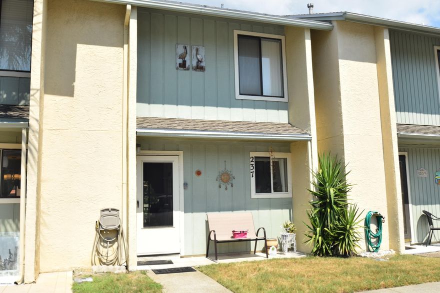 Great canal front glass back town home  with two bedroom two and a half bath . Located at the south side of Gulf Highlands closest to the beach. LOW HOA fees, lots of Amenities

including 11 refreshing Pools (5 heated), One is Gulf Front, Shuffleboard, 4 Tennis Courts (2 lighted), Mini Golf, and a Work-Out Room. This is town home can be rented long or short term.