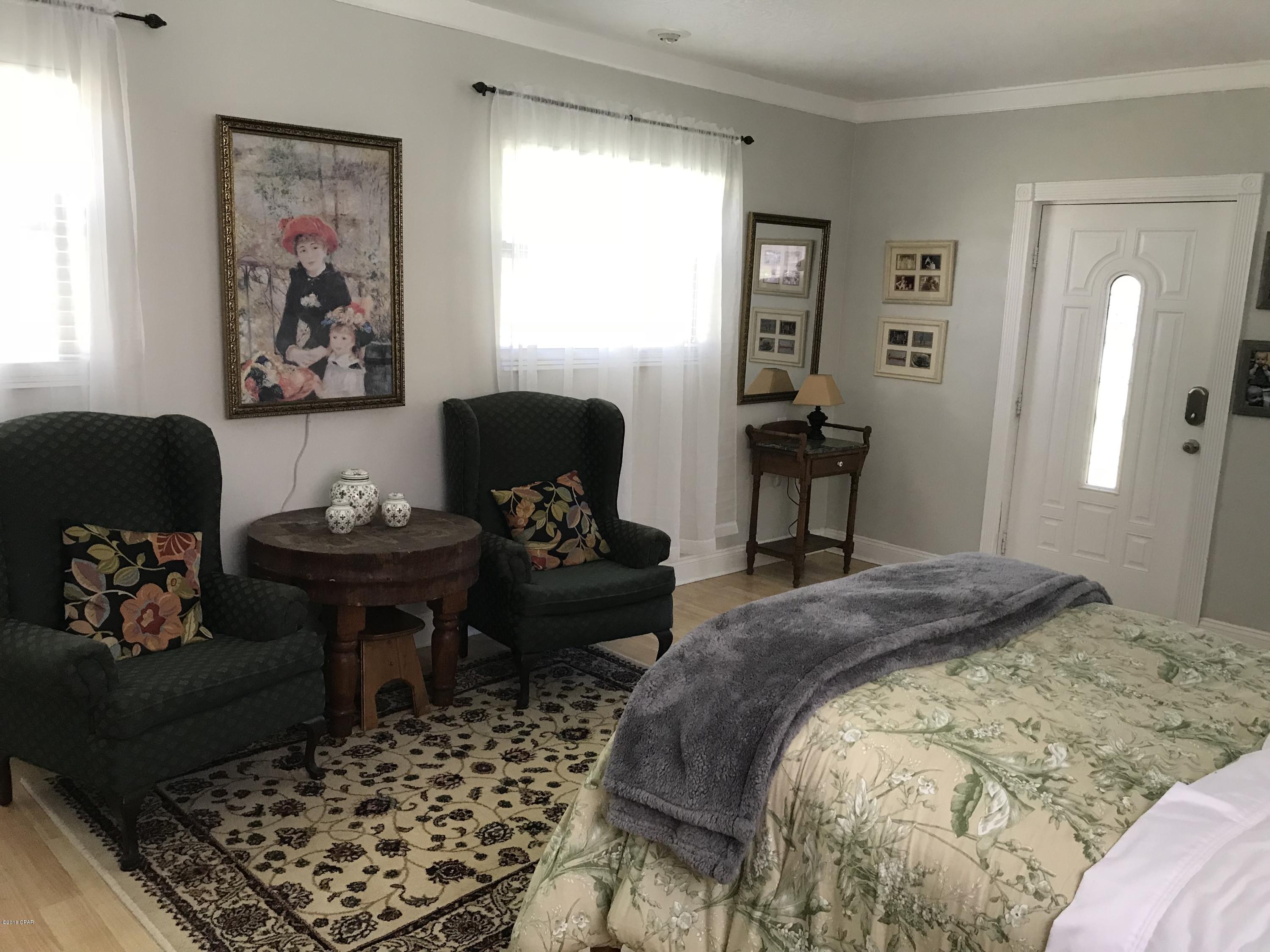 Walter R Davis Add - Residential