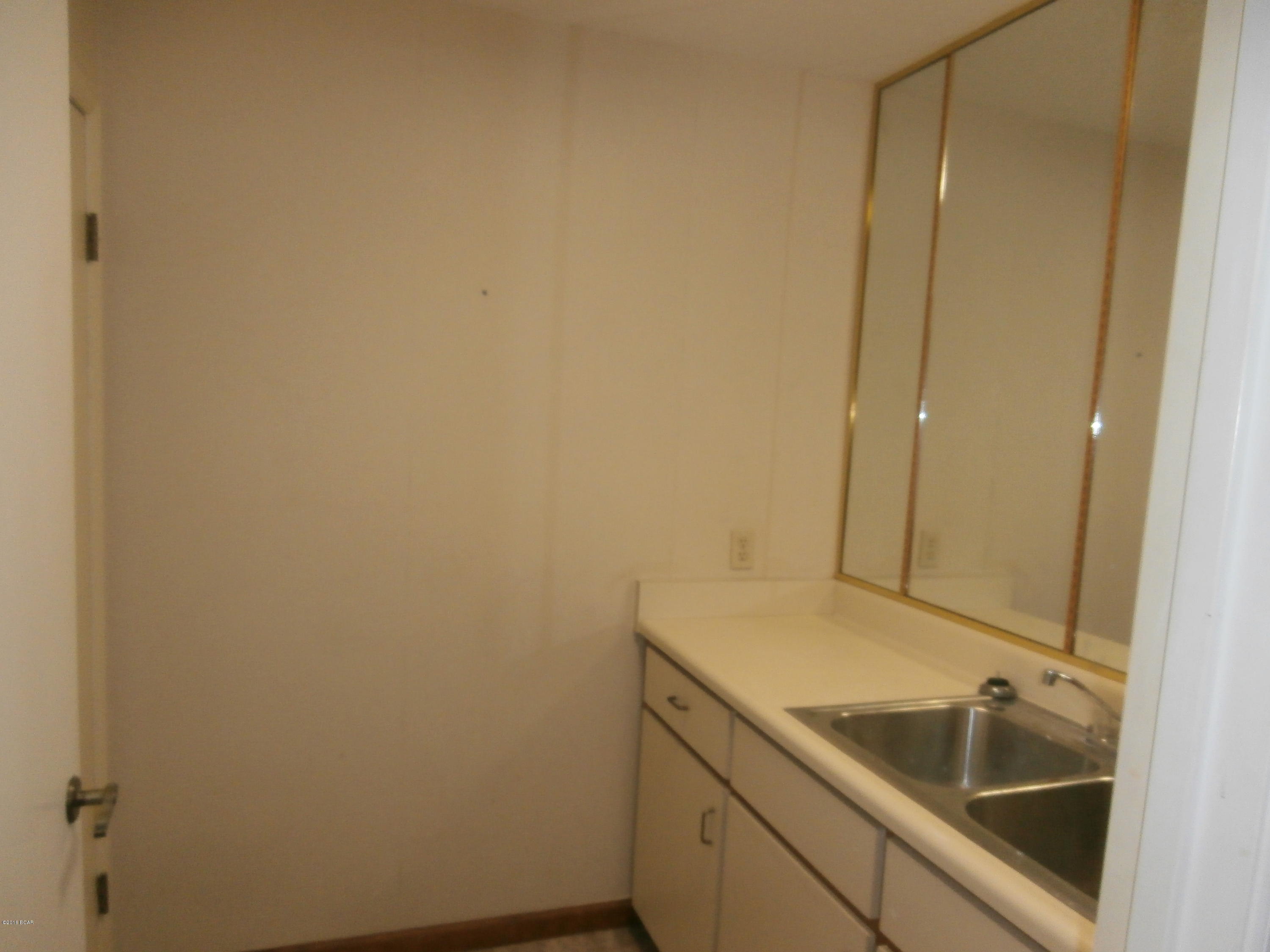 Forest Park - Commercial Lease