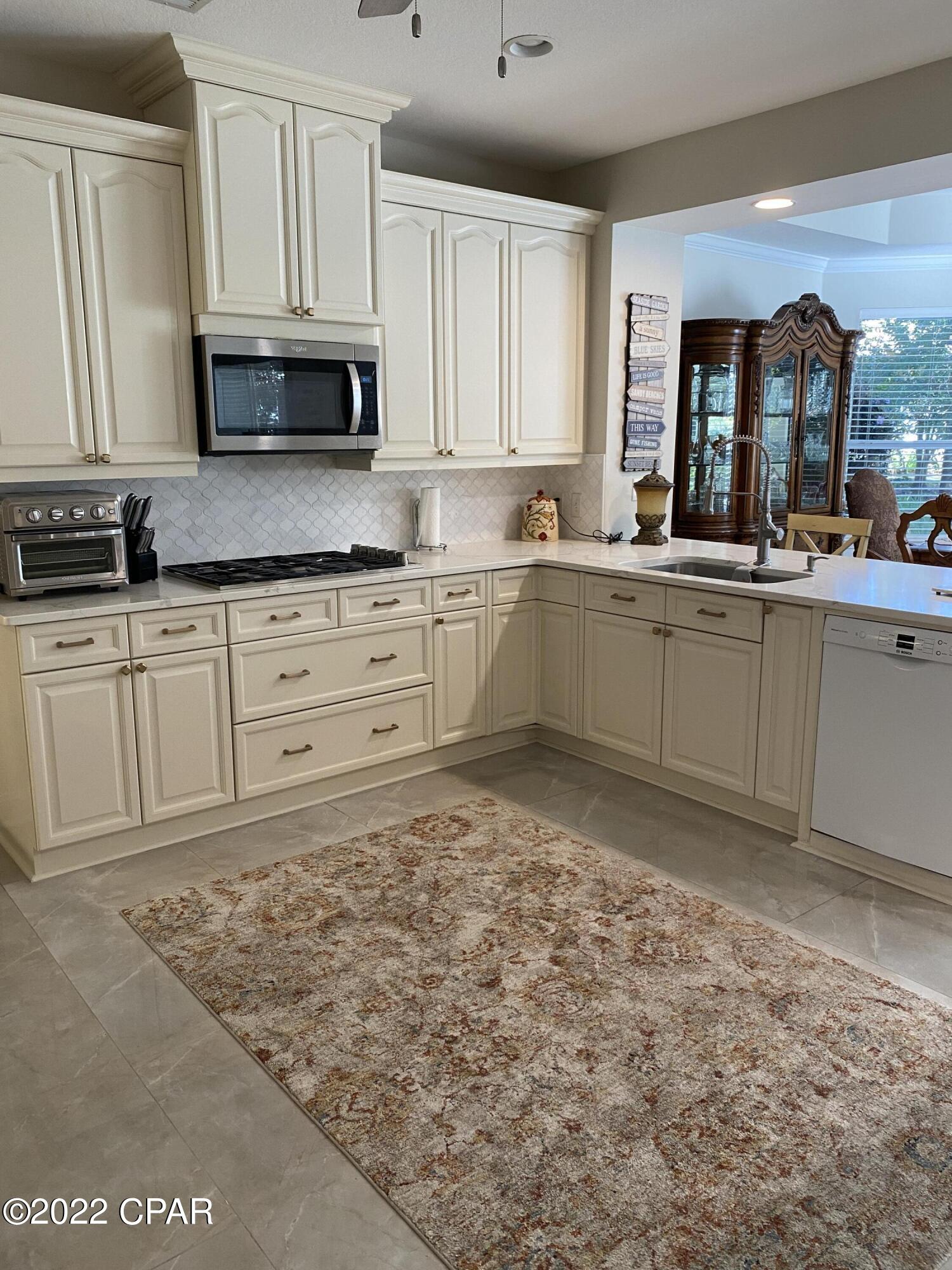 Baytowne Ave East - Residential Lease