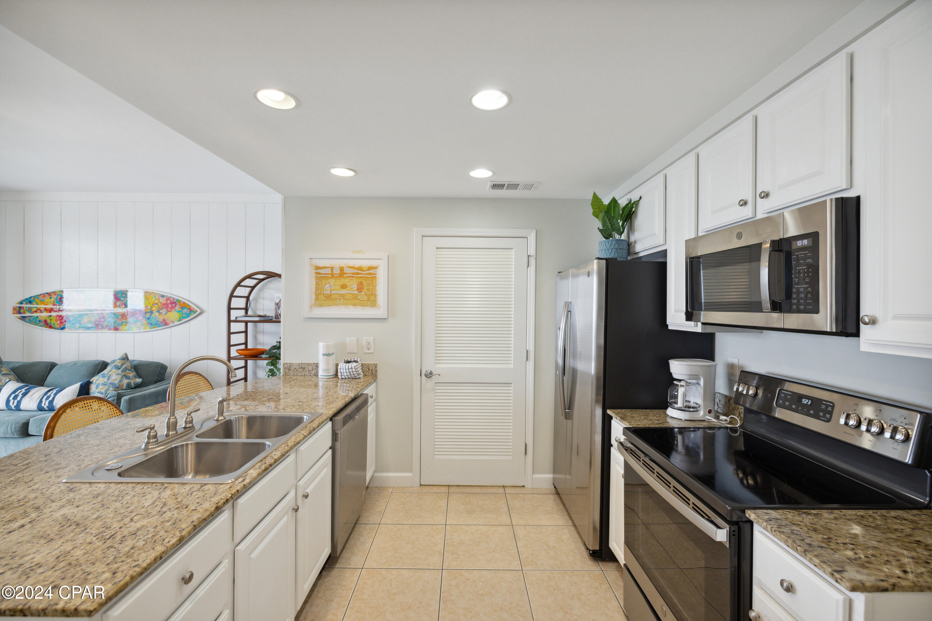 Splash Condo - Residential