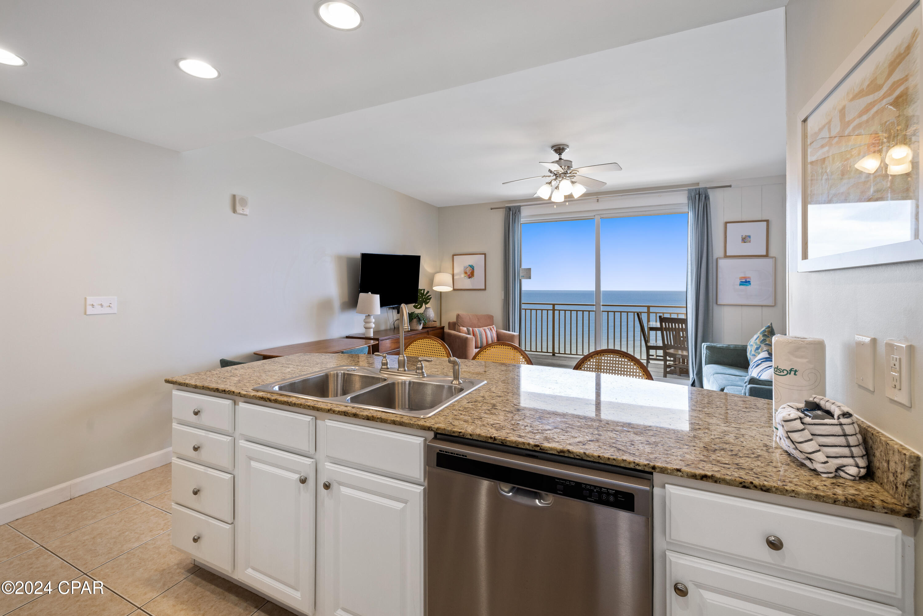 Splash Condo - Residential