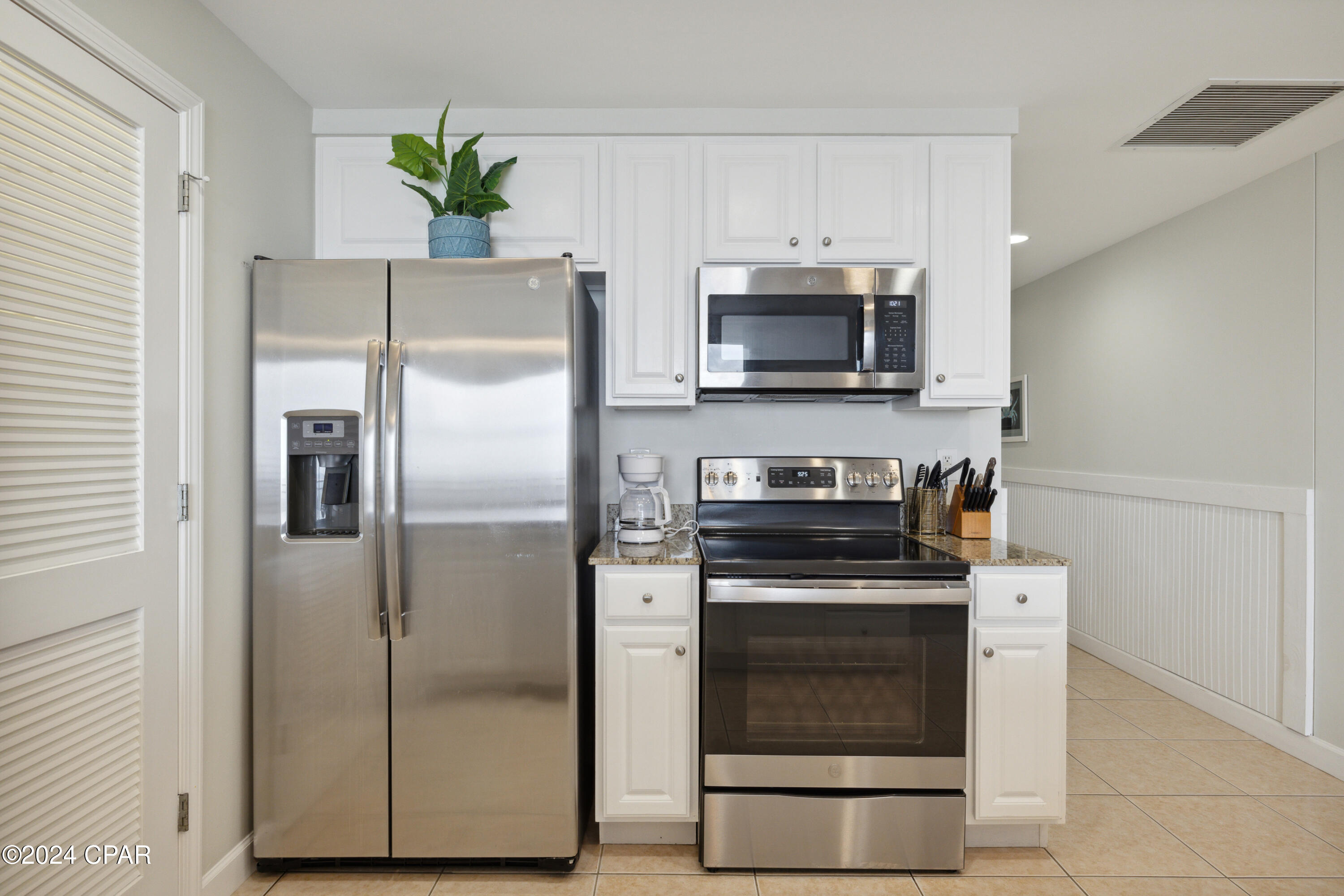 Splash Condo - Residential