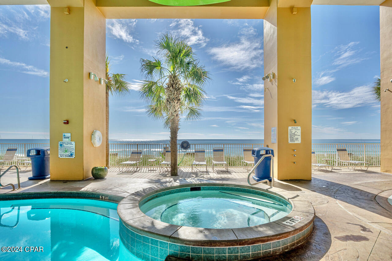 Splash Condo - Residential