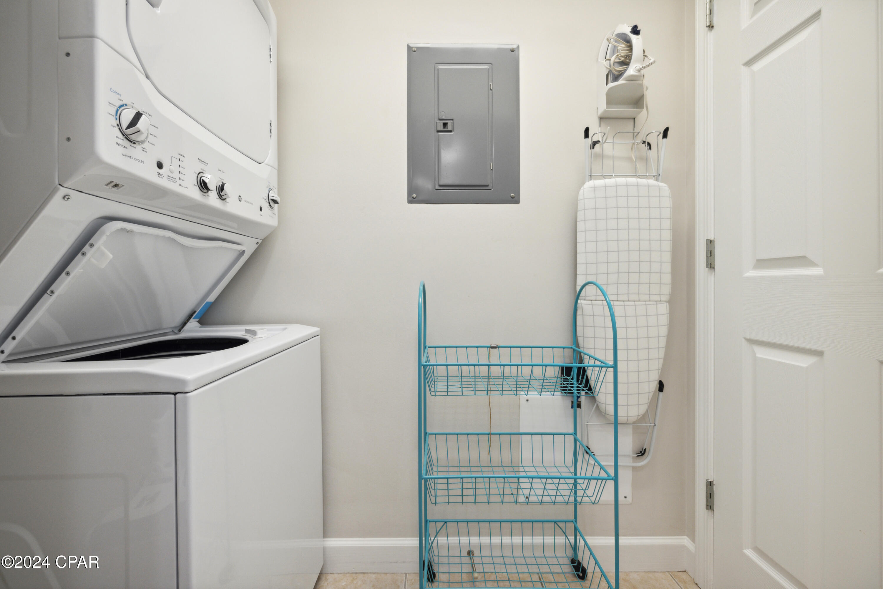 Splash Condo - Residential