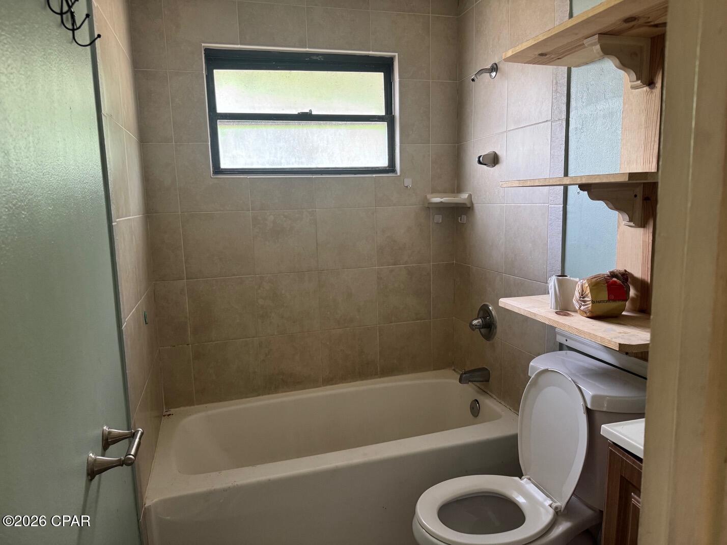 Hentz 1st Add Unit B - Residential