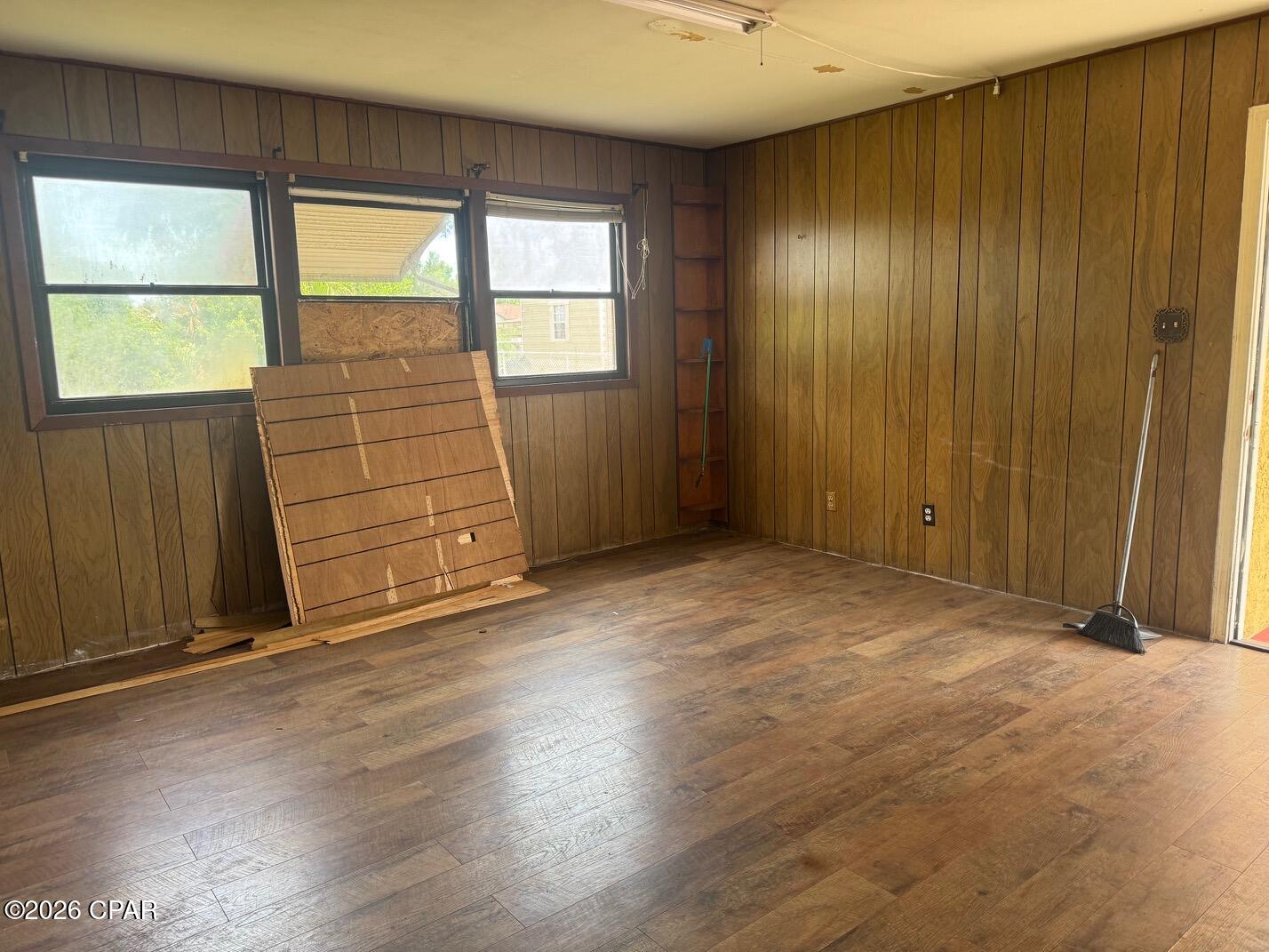 Hentz 1st Add Unit B - Residential