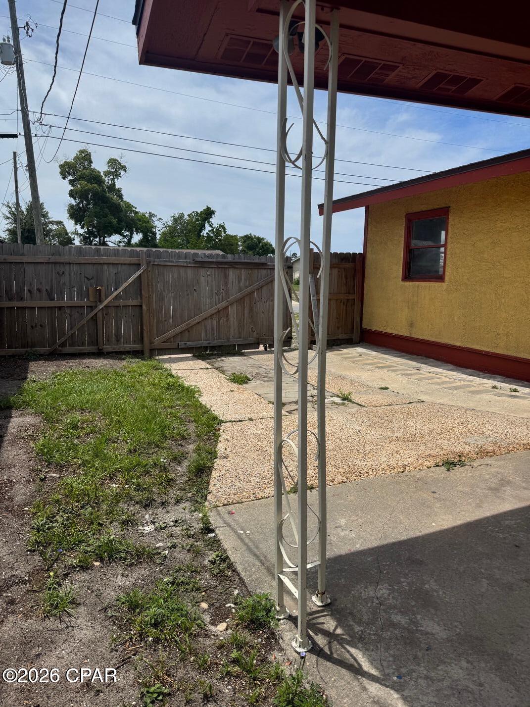 Hentz 1st Add Unit B - Residential
