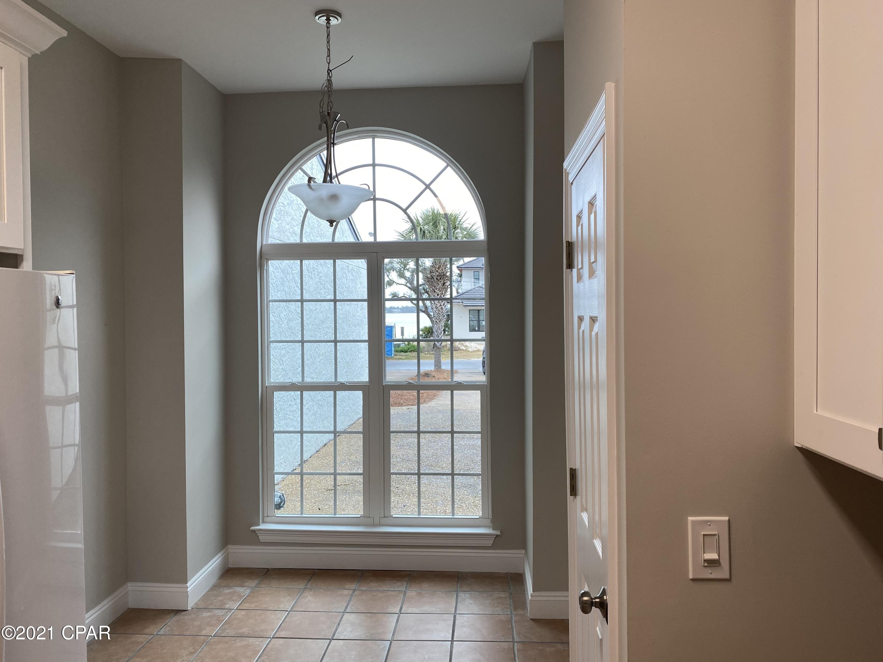 Tropical Bay - Residential