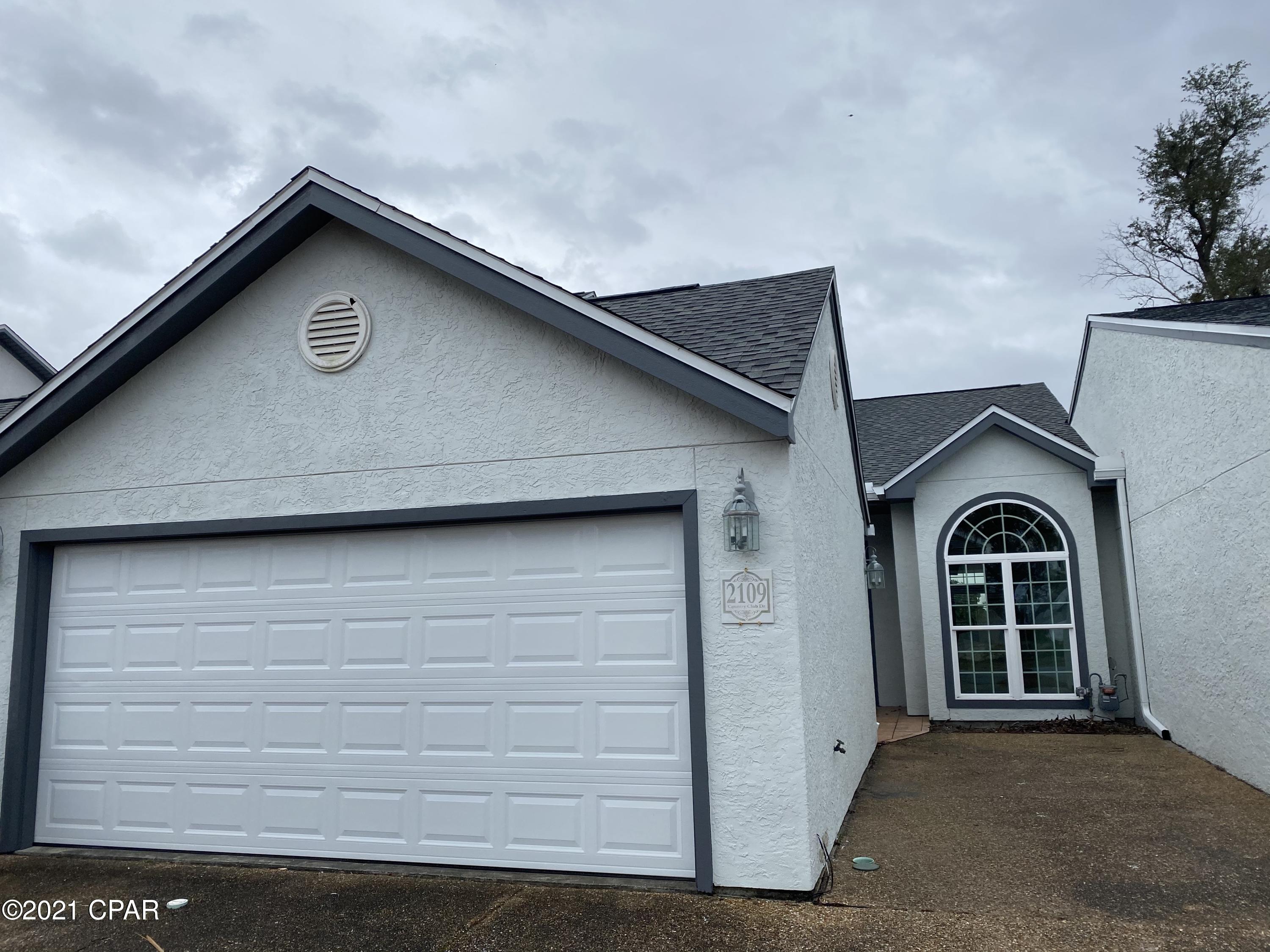 Tropical Bay - Residential