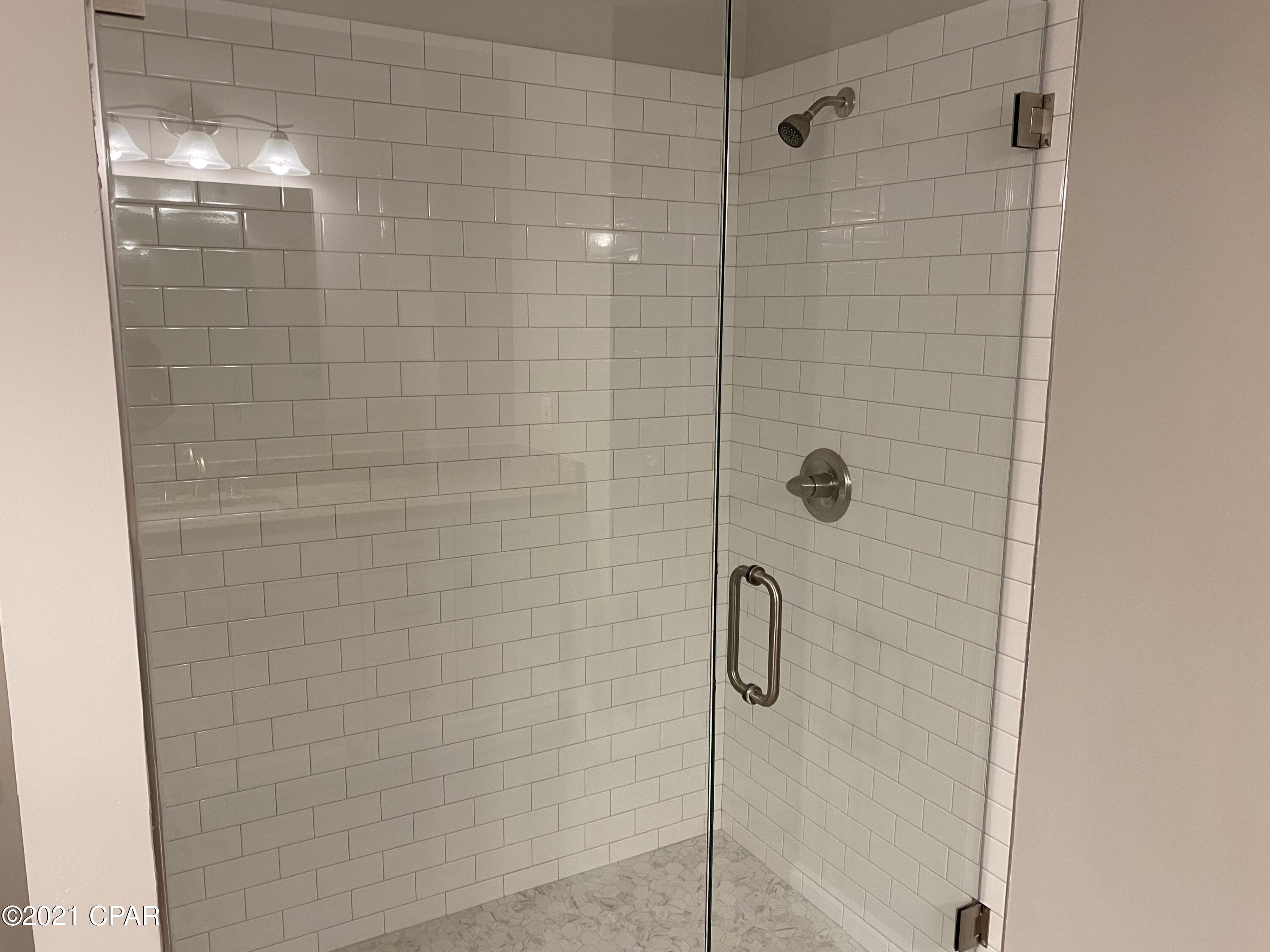 Tropical Bay - Residential