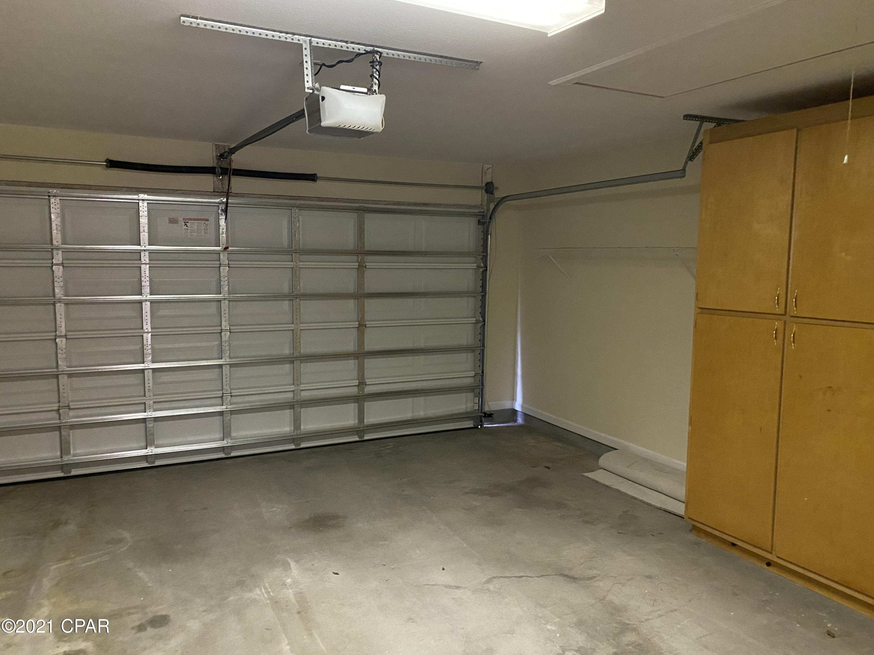 Tropical Bay - Residential