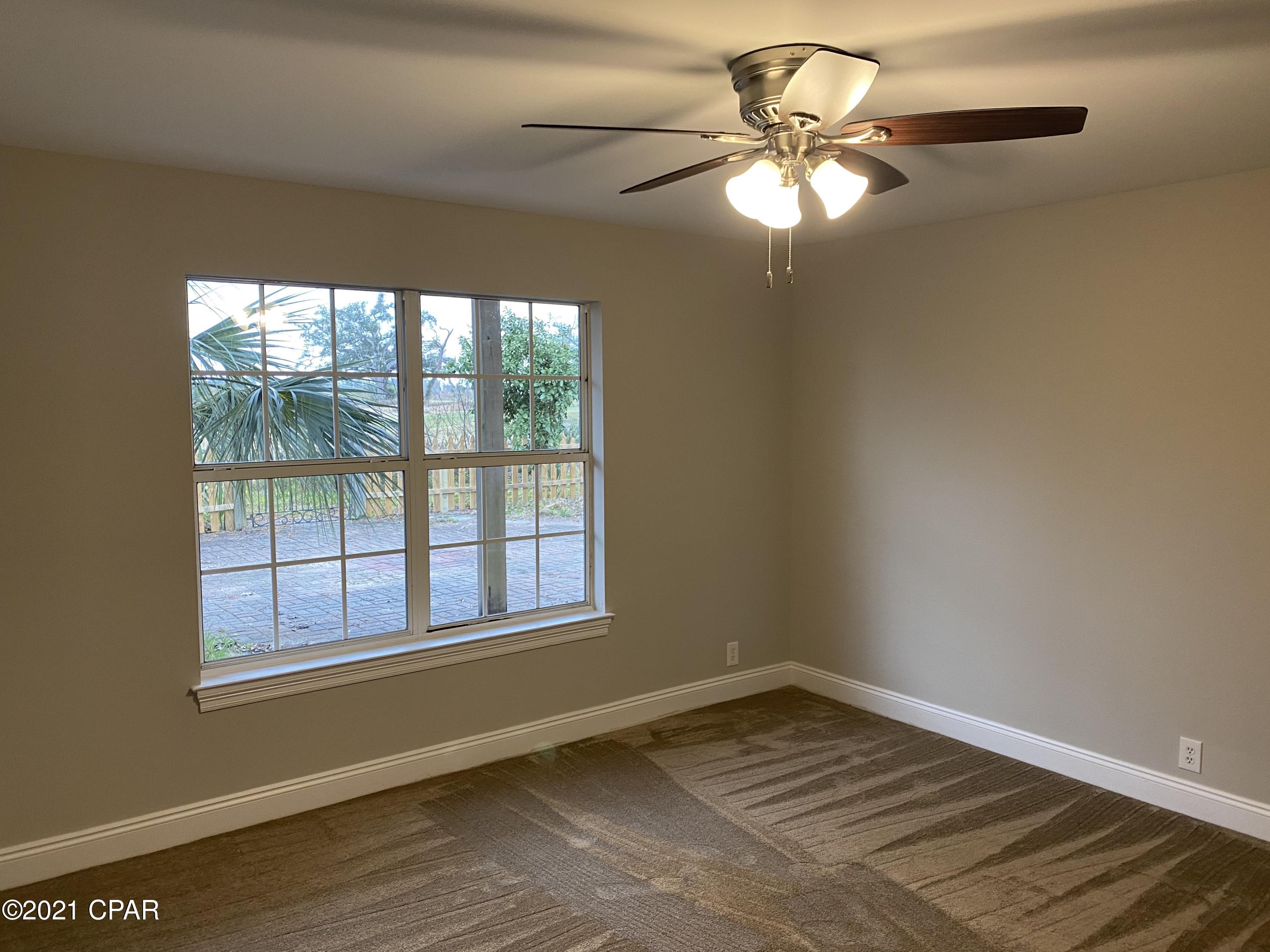 Tropical Bay - Residential