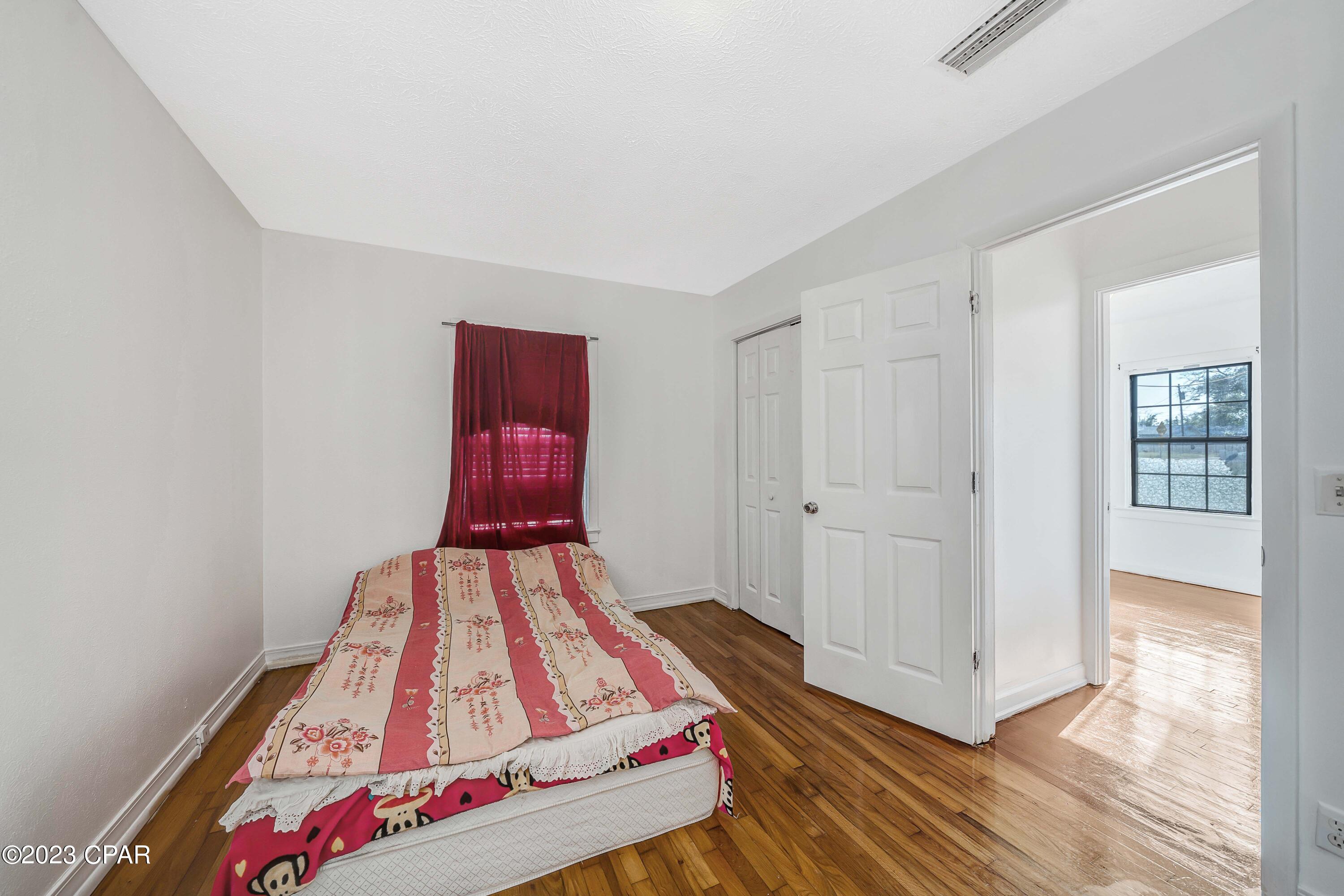 Sunnyland Heights - Residential