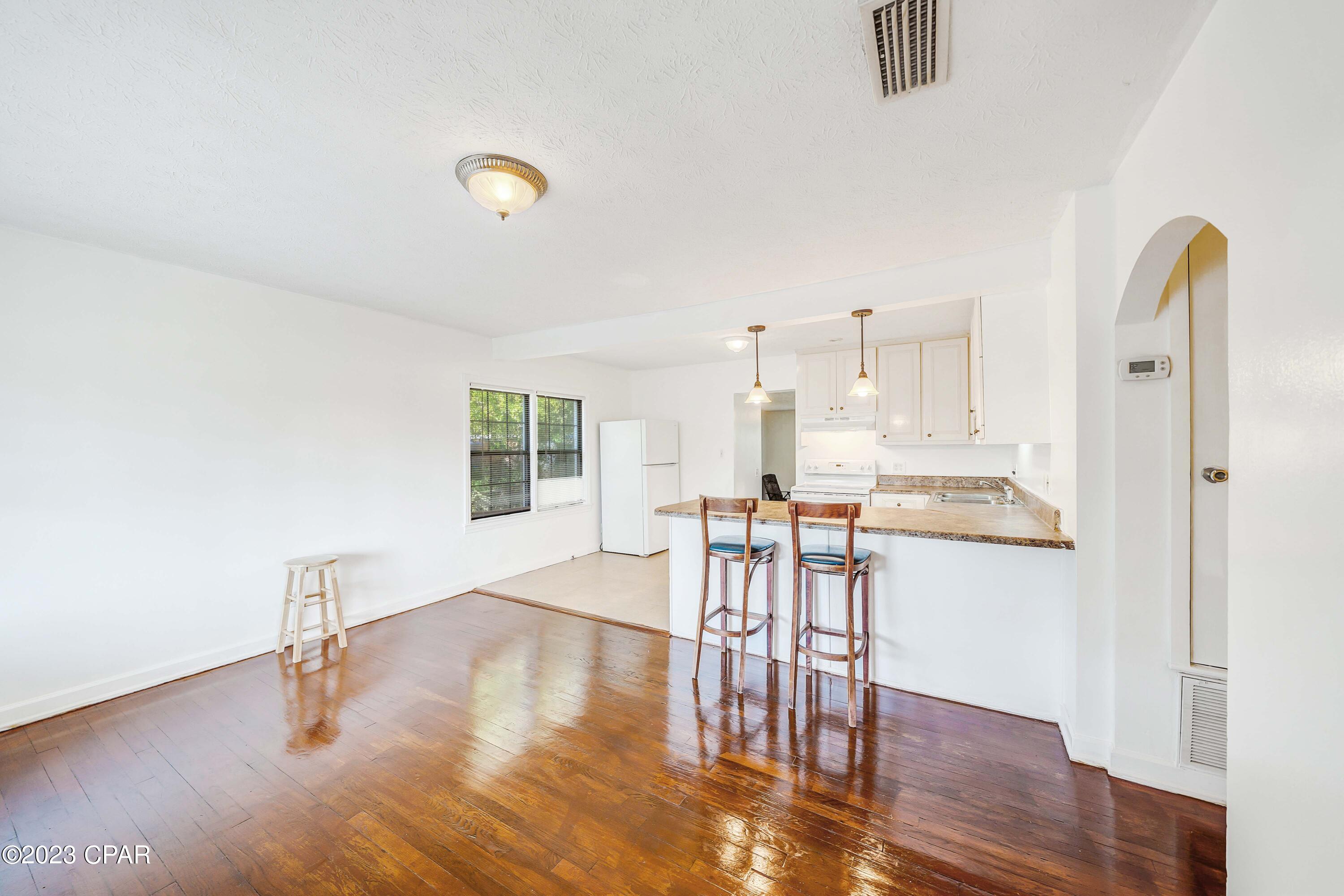 Sunnyland Heights - Residential