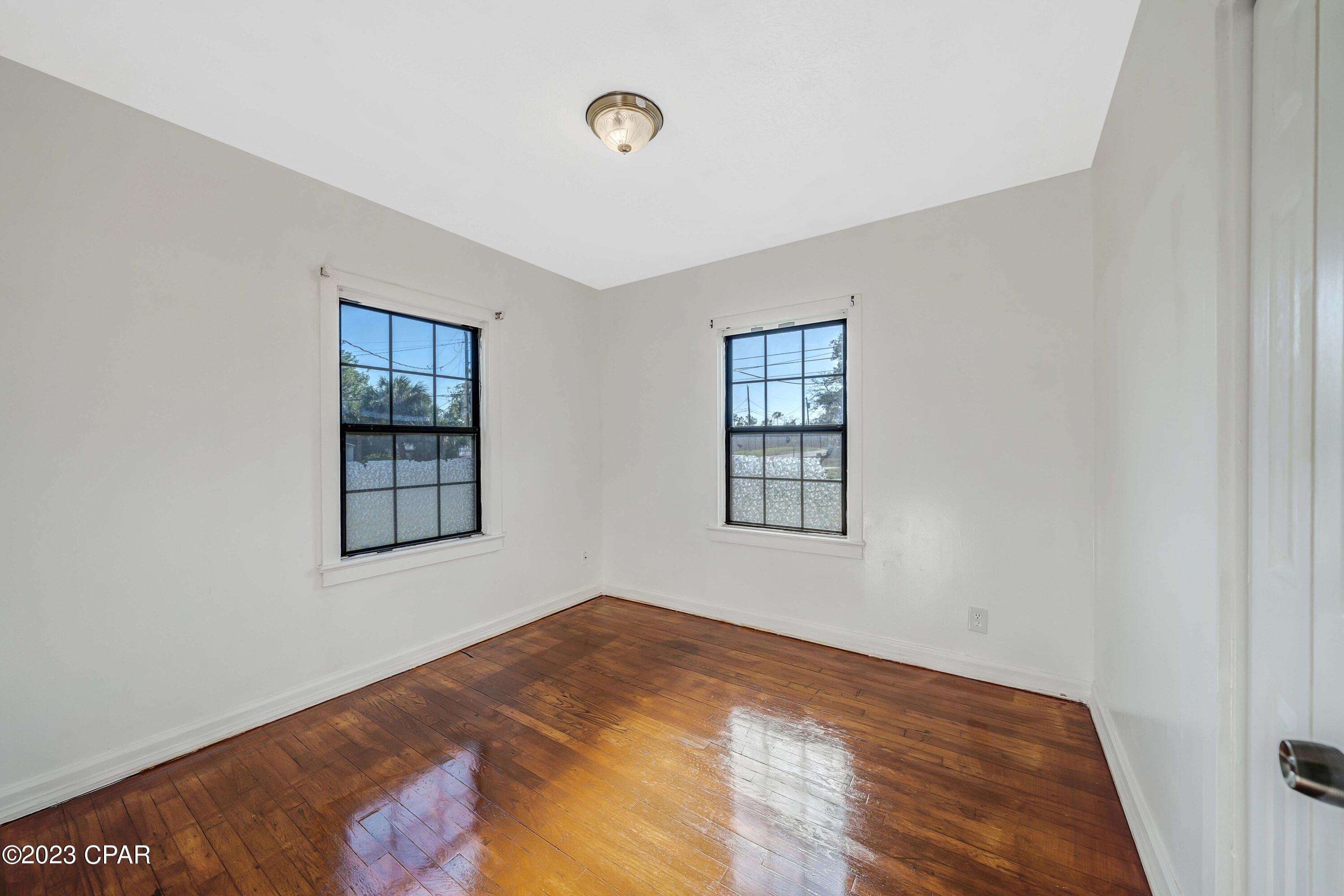 Sunnyland Heights - Residential