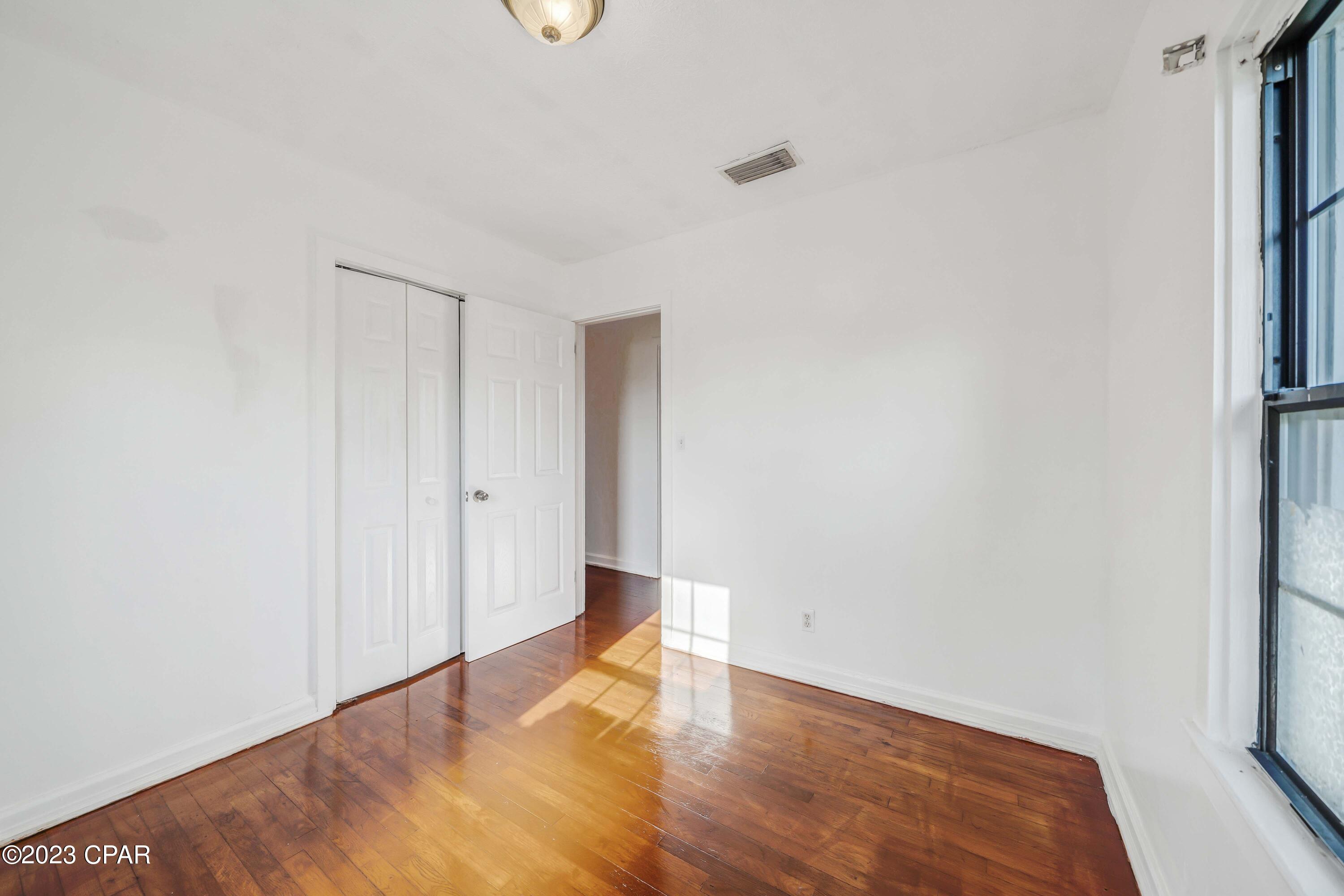 Sunnyland Heights - Residential