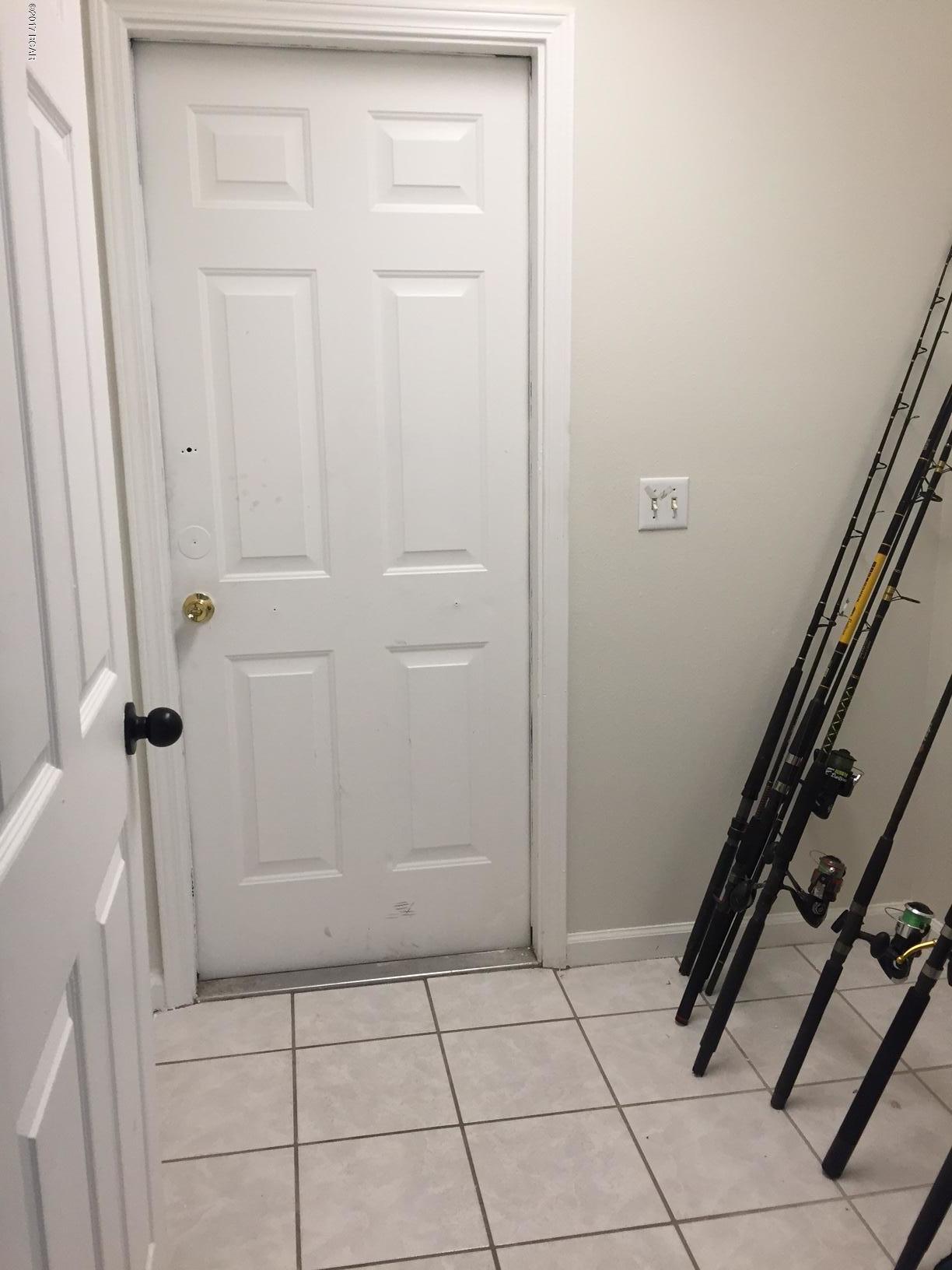 Pine Tree Place Unit 1 - Residential