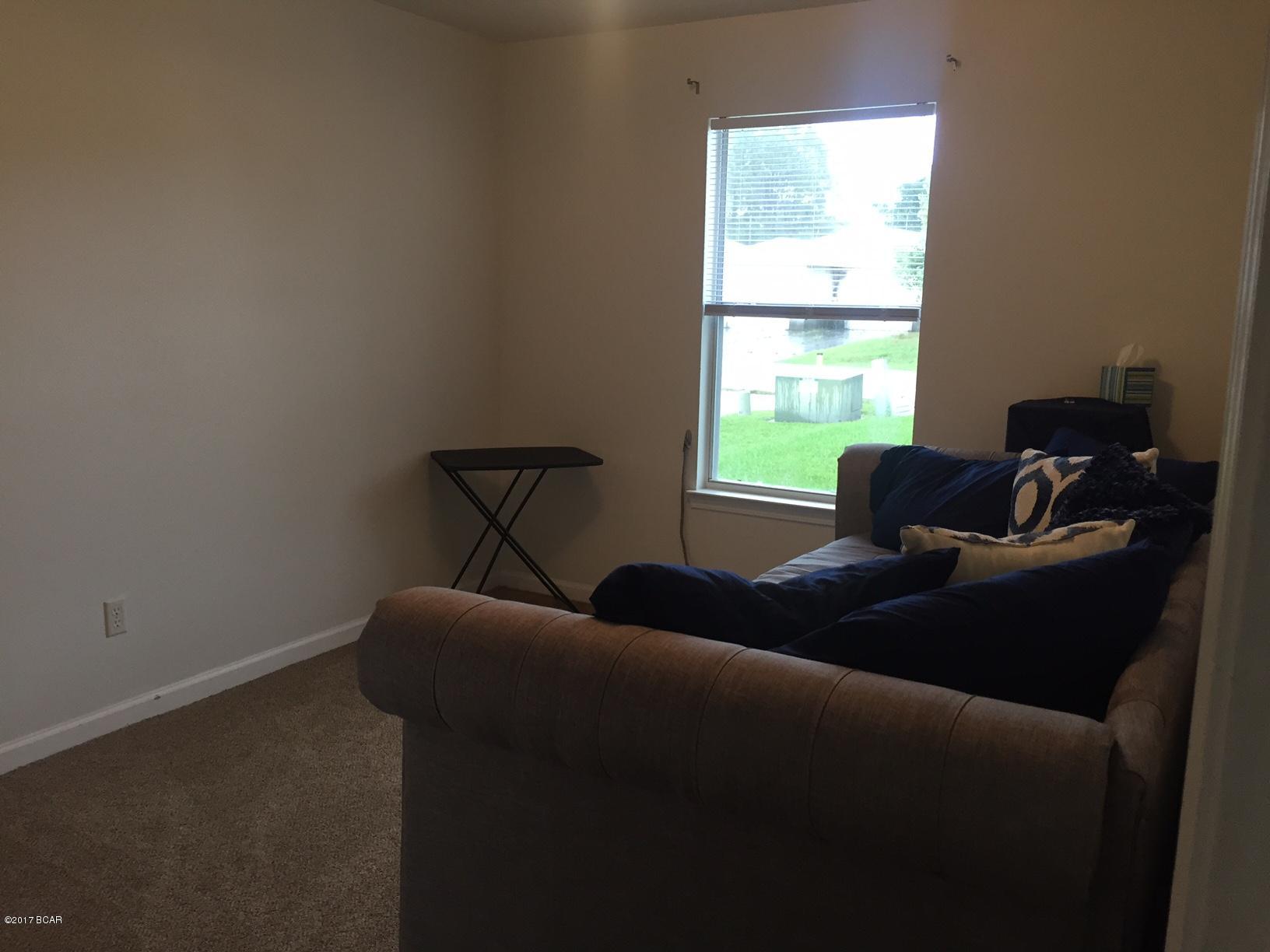 Pine Tree Place Unit 1 - Residential