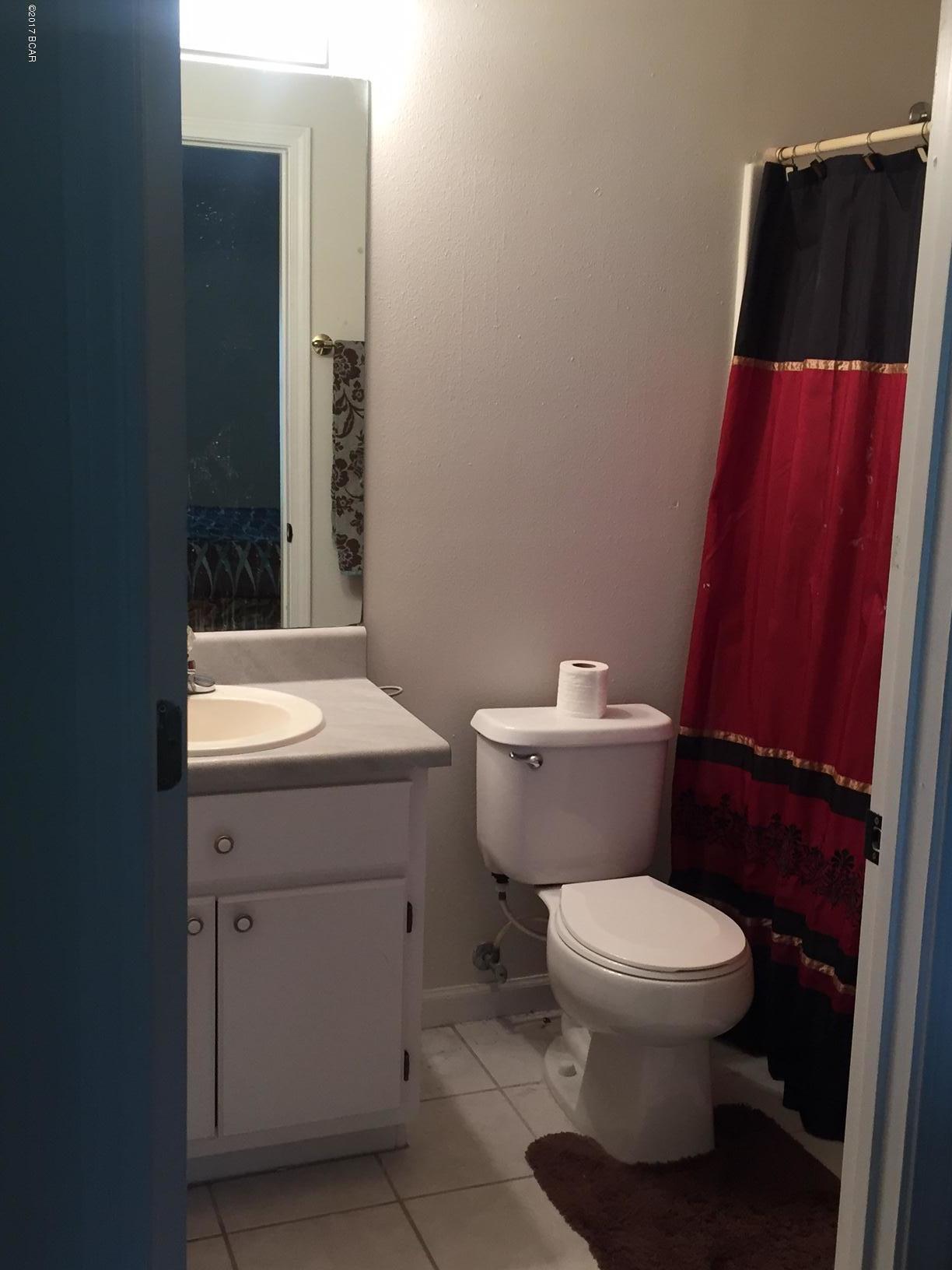 Pine Tree Place Unit 1 - Residential