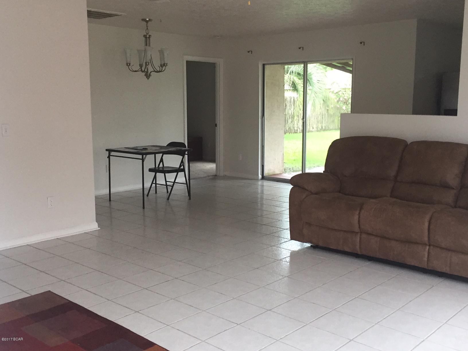 Pine Tree Place Unit 1 - Residential