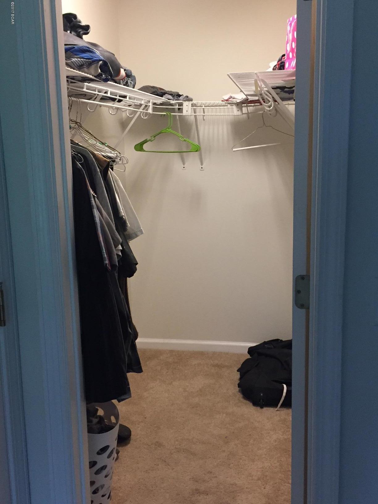 Pine Tree Place Unit 1 - Residential