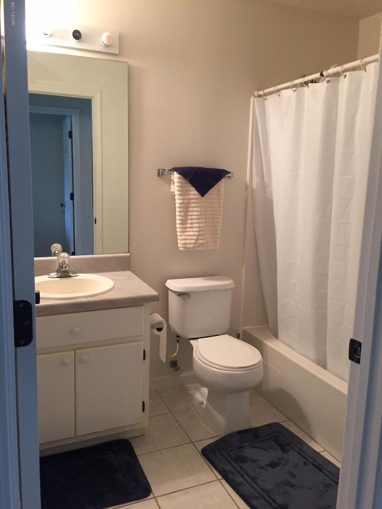 Pine Tree Place Unit 1 - Residential