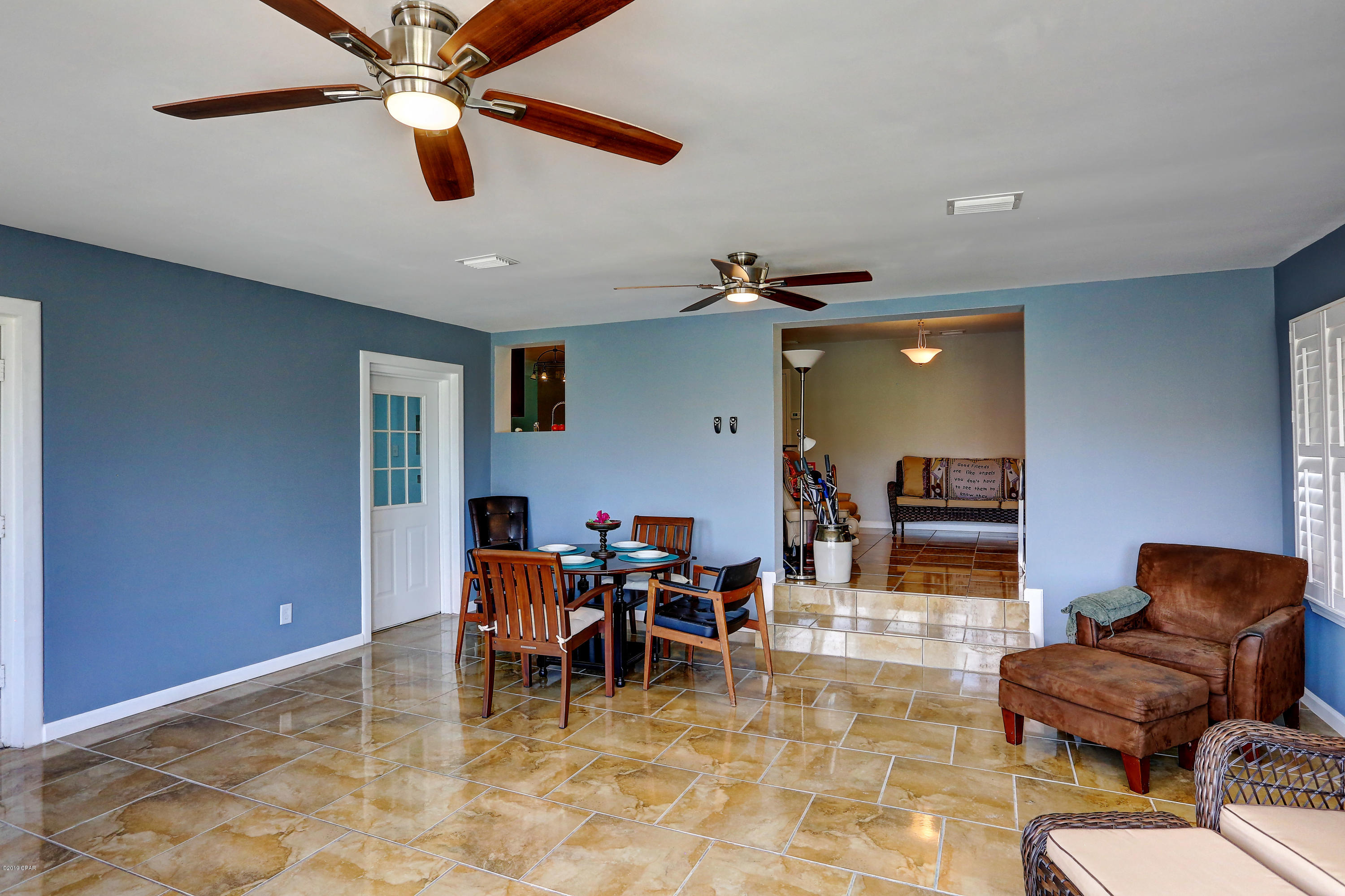 Country Club Gardens - Residential