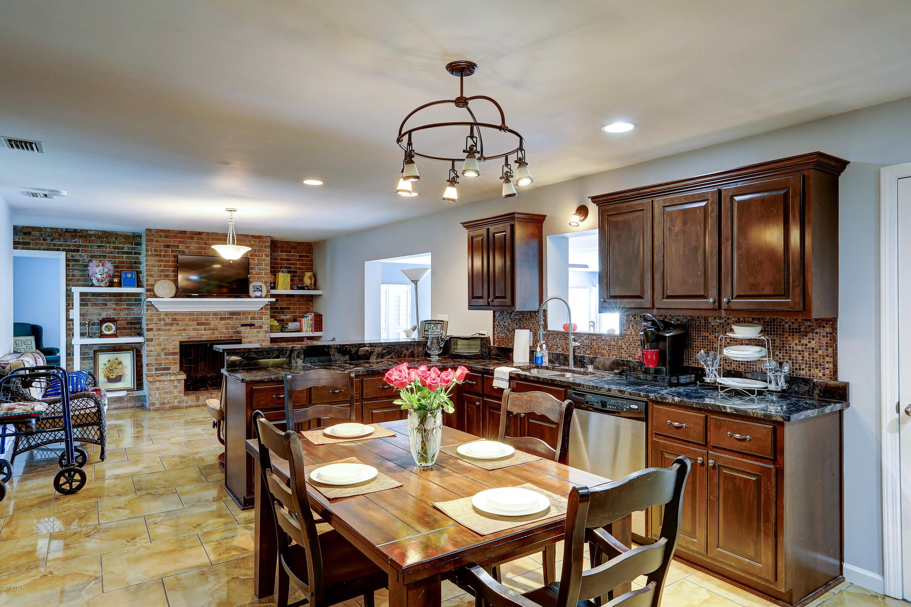 Country Club Gardens - Residential