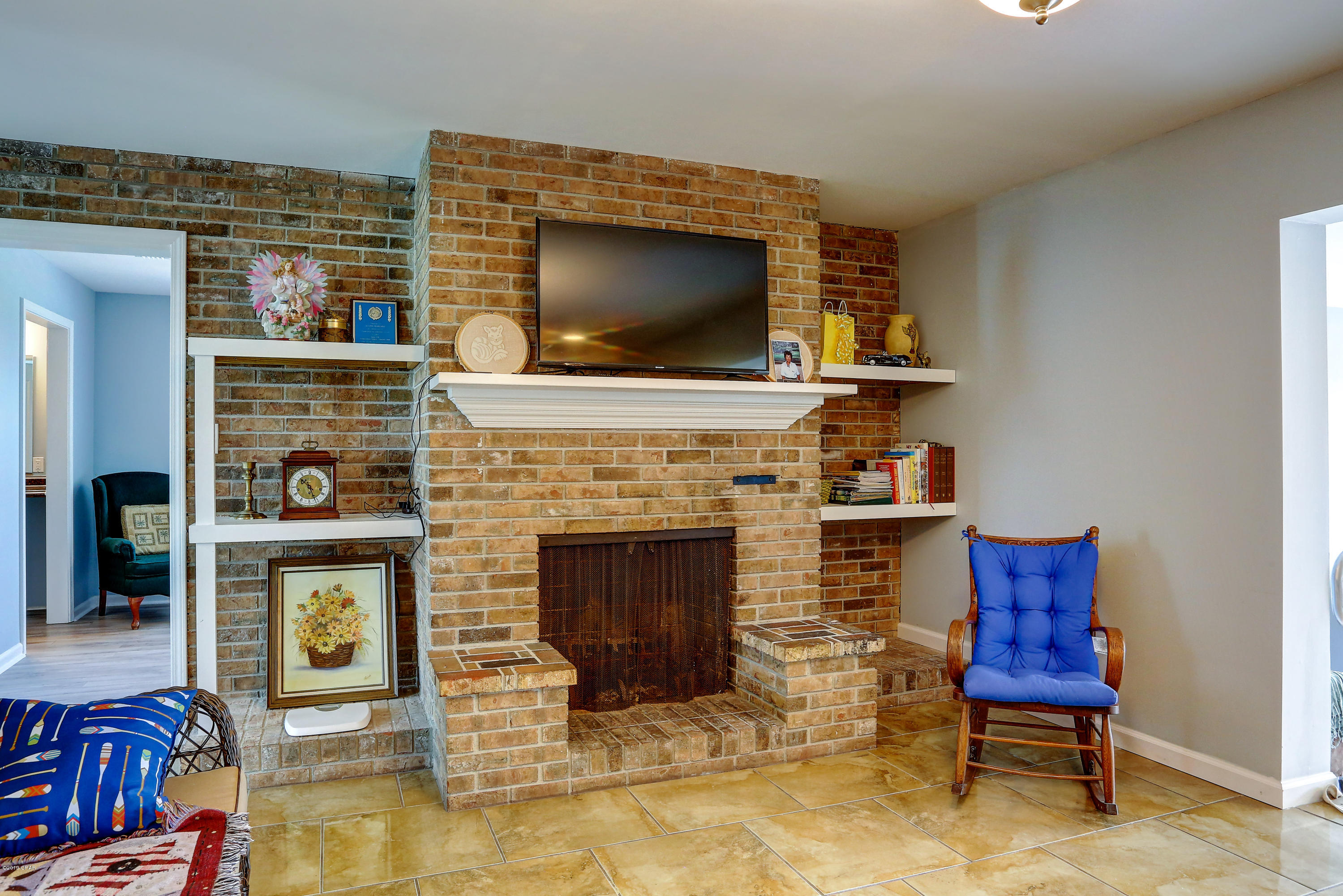 Country Club Gardens - Residential