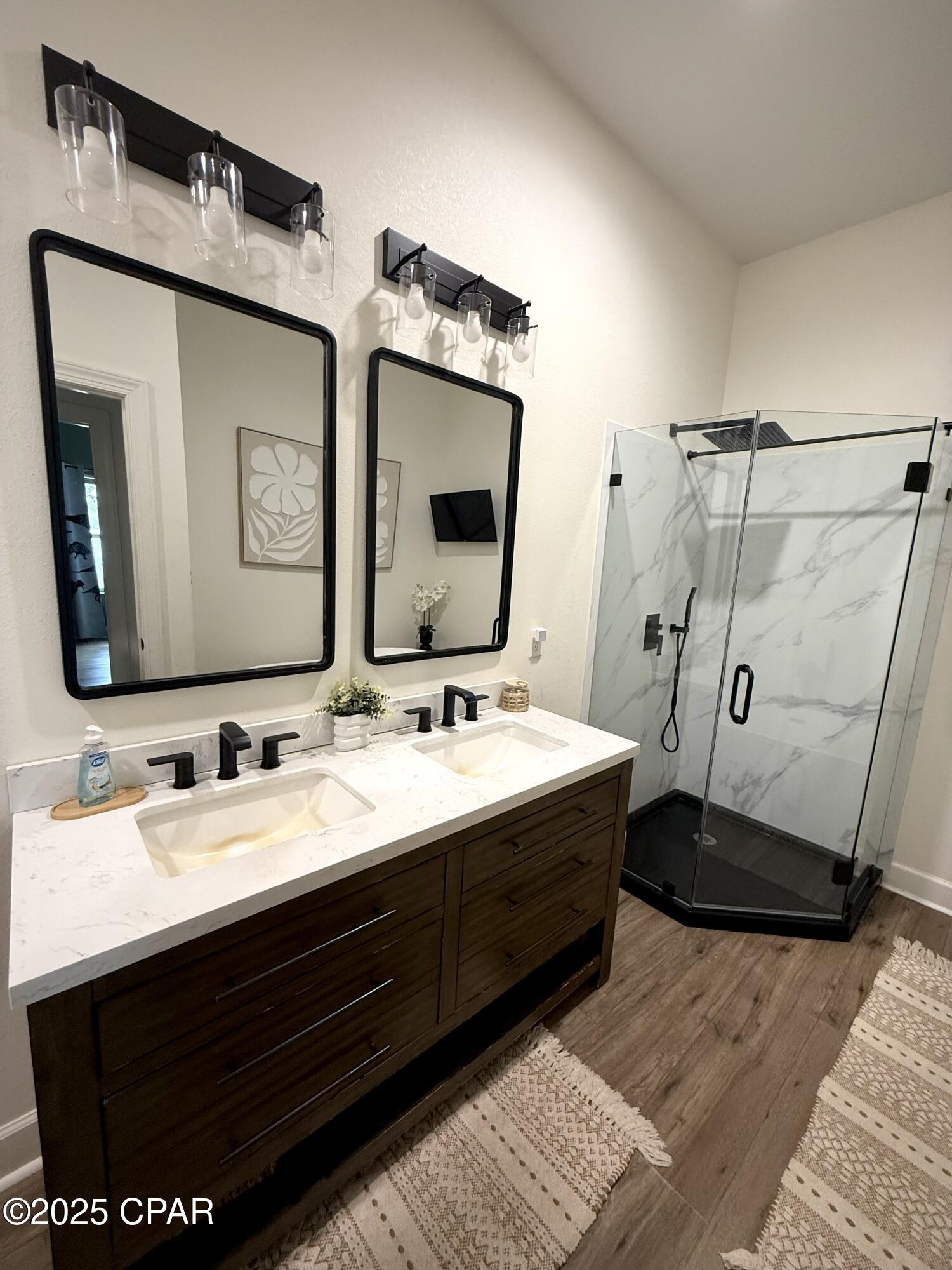 Paradise Lakes - Residential