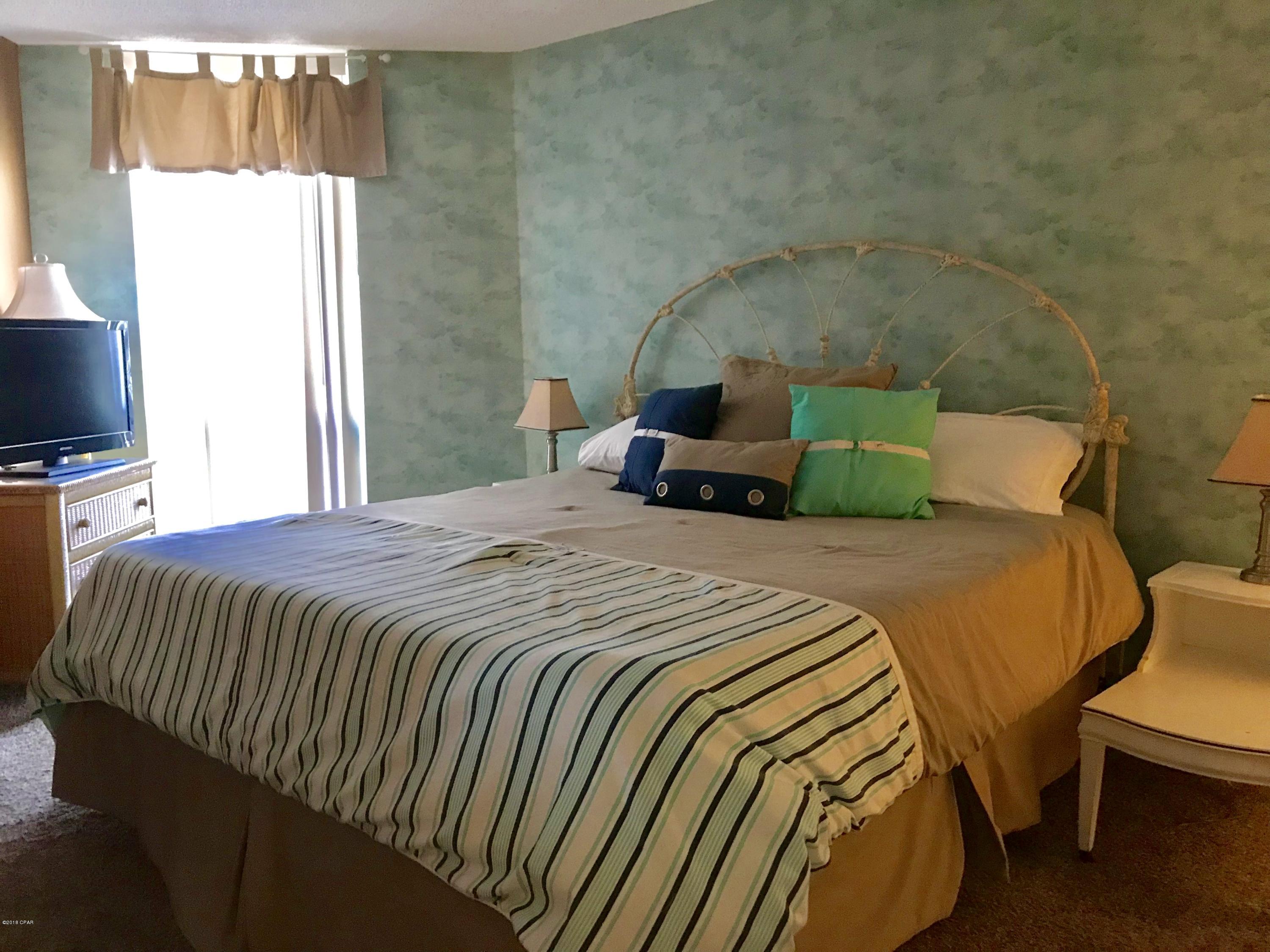 Pelican Walk - Residential